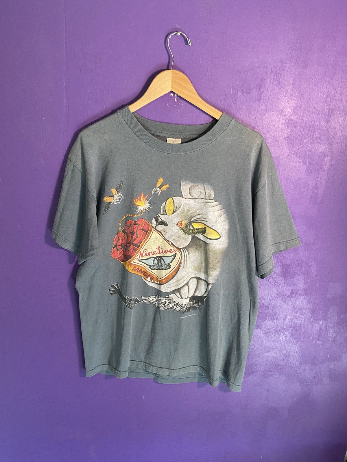 Band Tees Vintage 1997 Aerosmith nine lives world tour tee Size US L / EU 52-54 / 3 - 1 Thumbnail