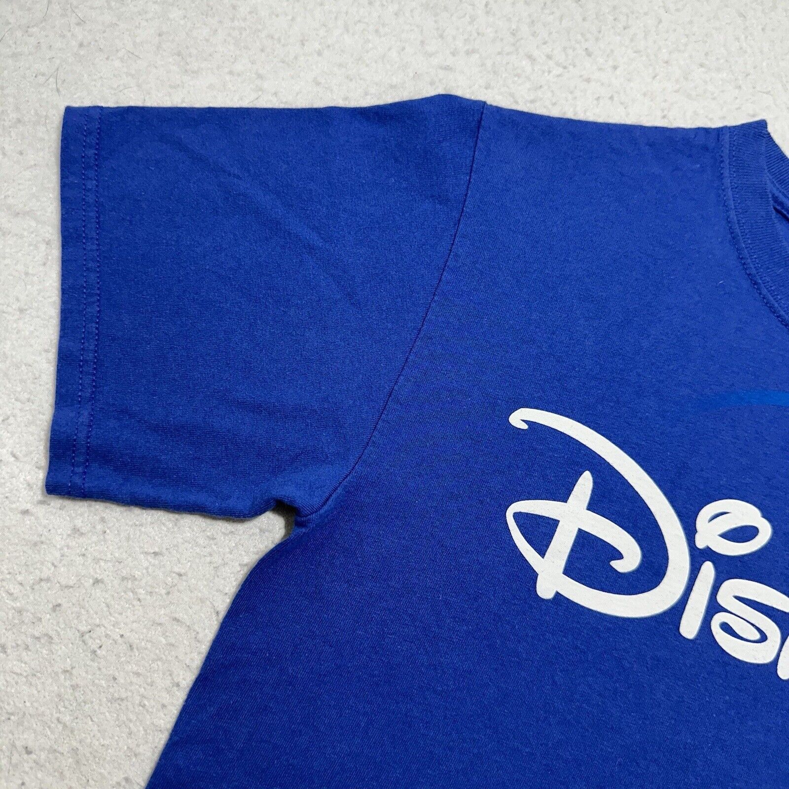 Disney Disney Small Disney+ Streaming Service Graphic T Shirt Tee Size US S / EU 44-46 / 1 - 5 Thumbnail
