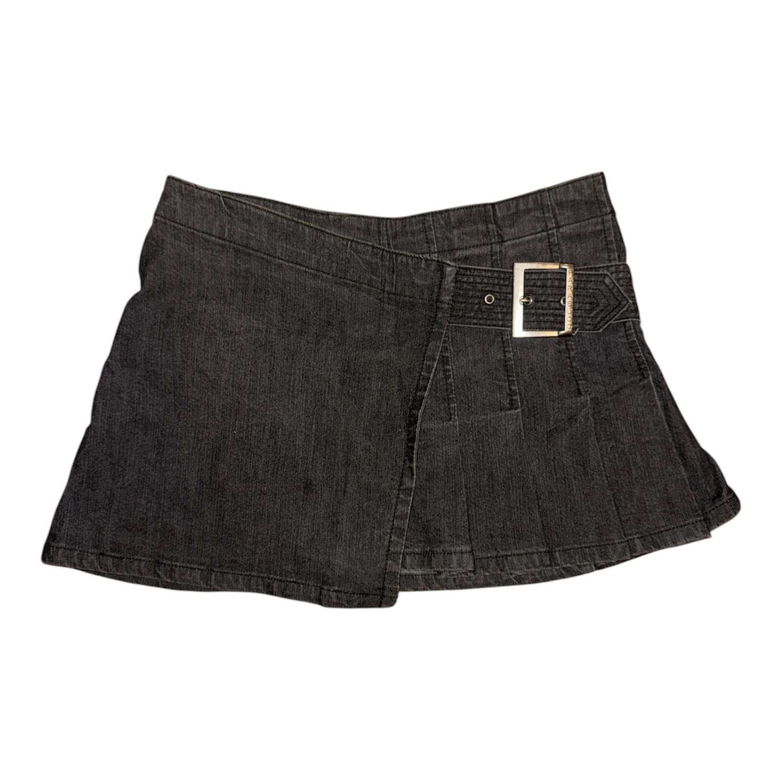 Parasuco Parasuco Denim Cult Black Mini Skirt with Buckle Sz 8 Size 30" / US 8 / IT 44 - 1 Thumbnail