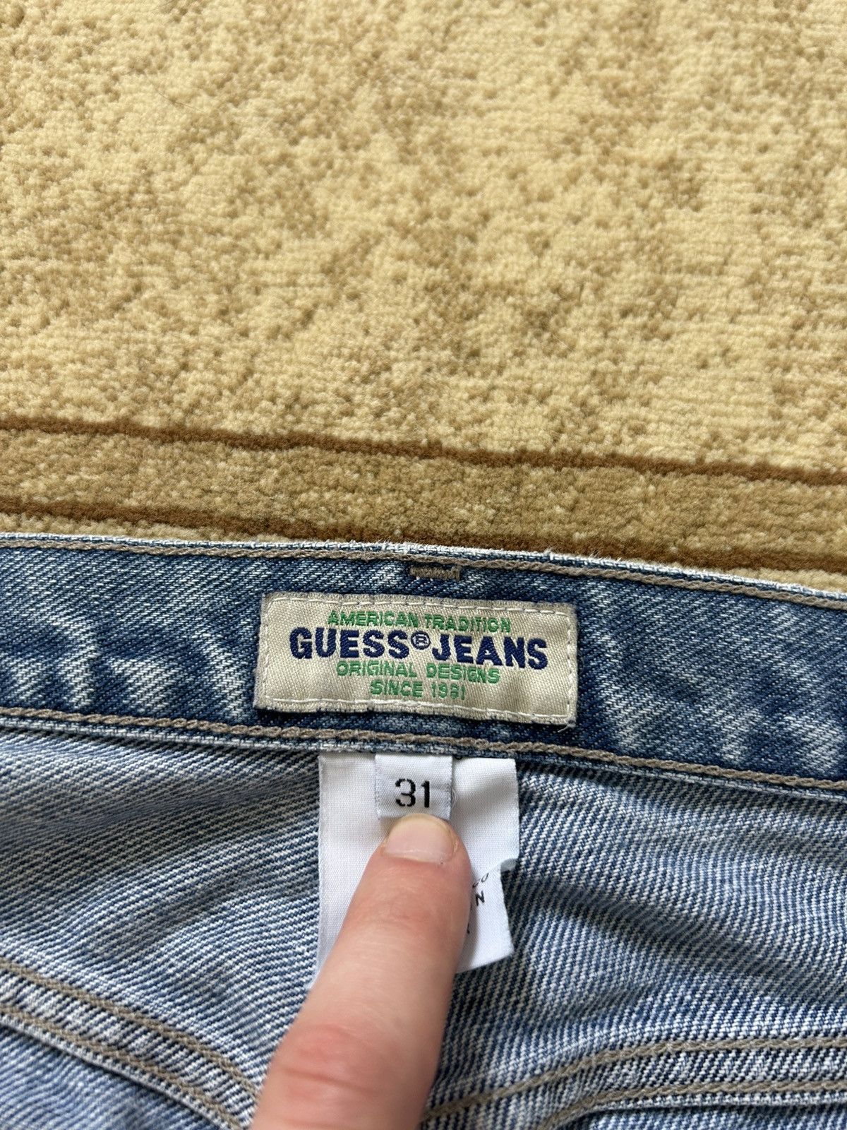 Guess Vintage Guess Light Wash Jeans Size US 31 - 9 Thumbnail