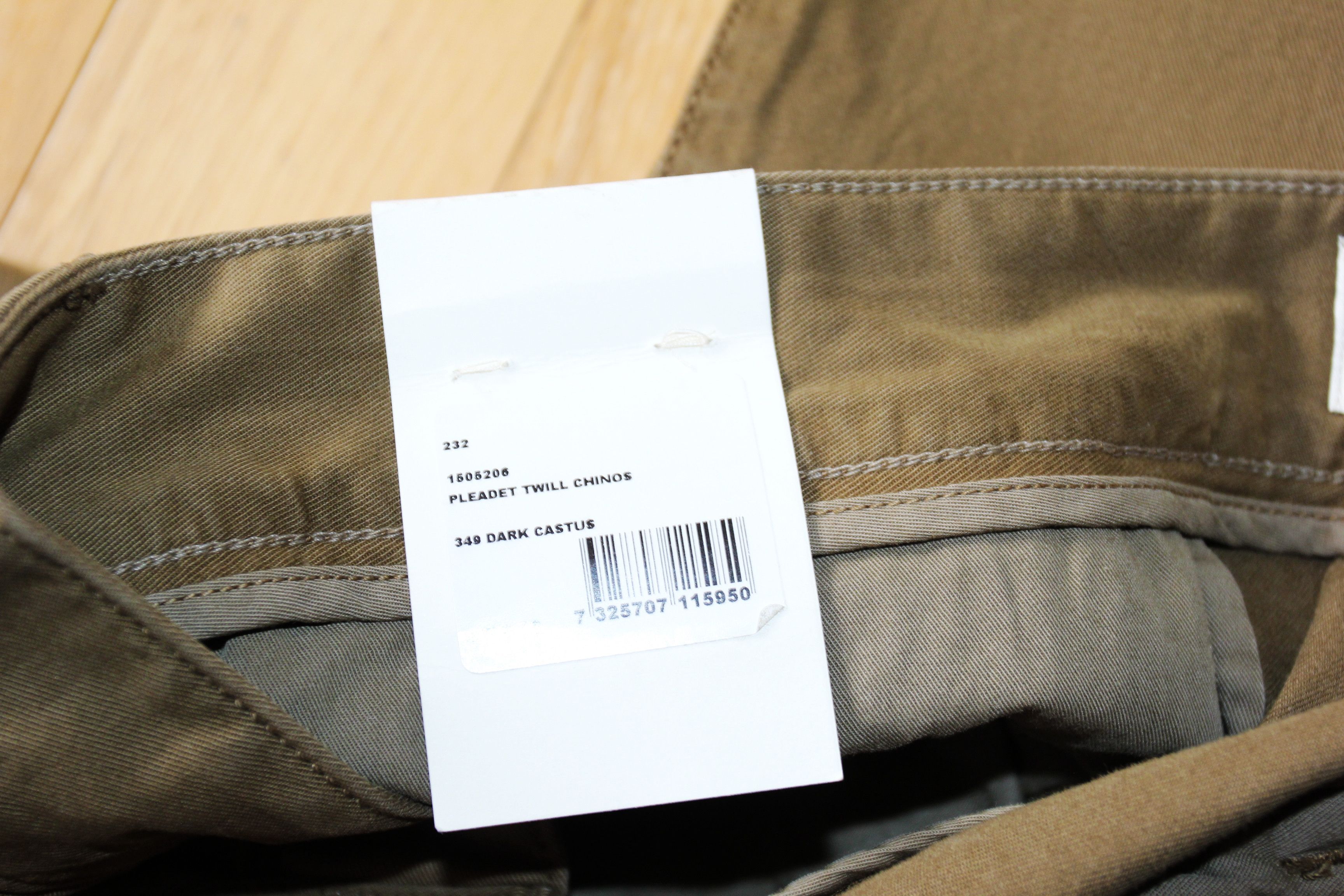 Gant BNWT AW23 GANT PLEATED TWILL CHINO PANTS 36 Size US 34 / EU 50 - 8 Thumbnail