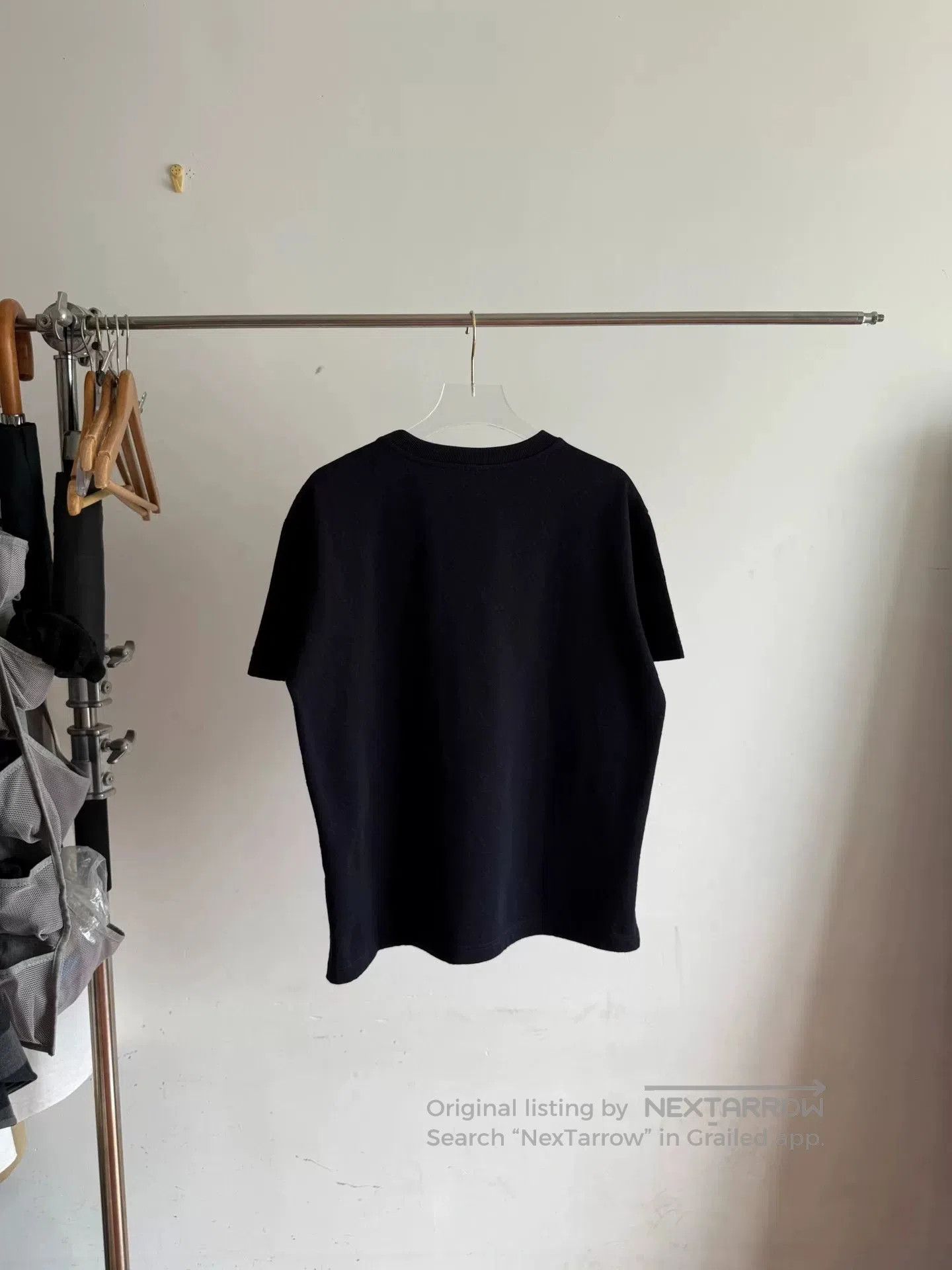 Louis Vuitton Louis Vuitton Short Sleeve Dark Print Shirt. Size US M / EU 48-50 / 2 - 2 Thumbnail