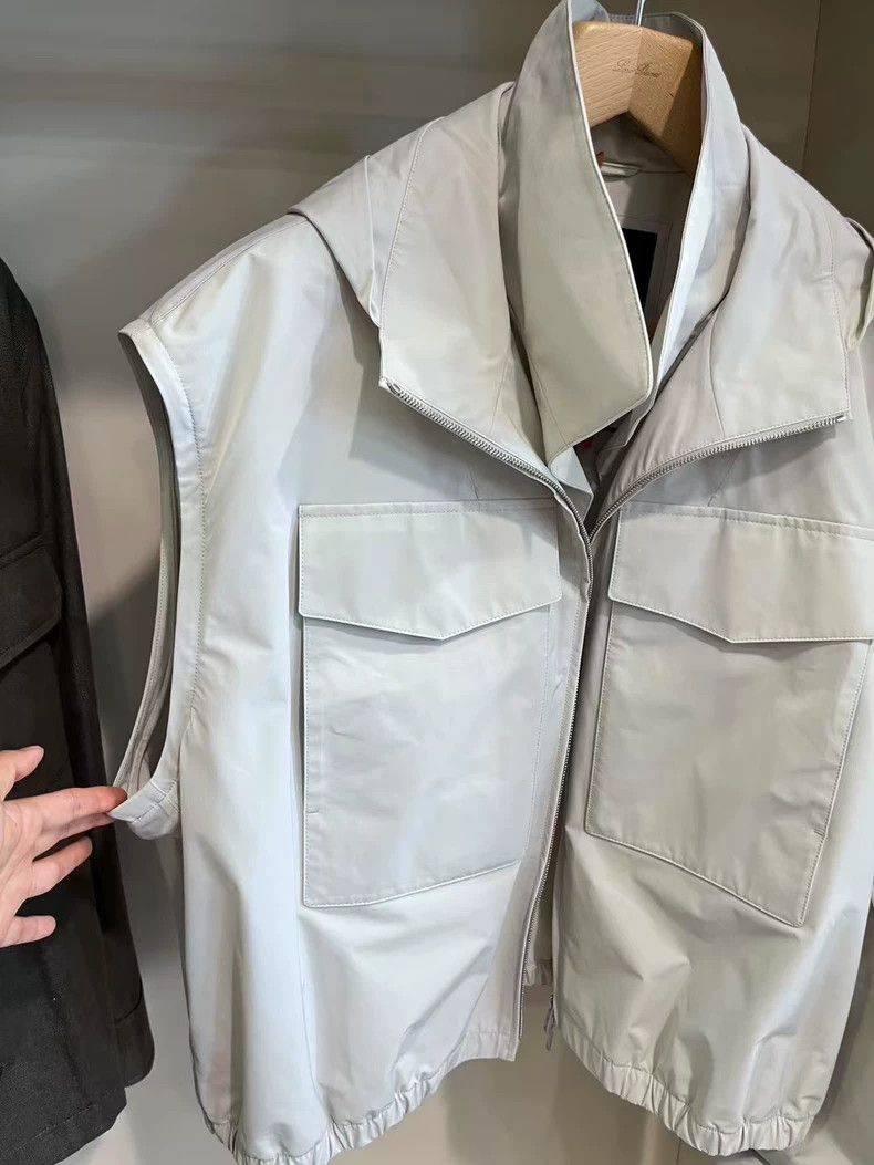 Loro Piana LORO PIANA Dress twice, a coat or vest Size US M / EU 48-50 / 2 - 8 Thumbnail