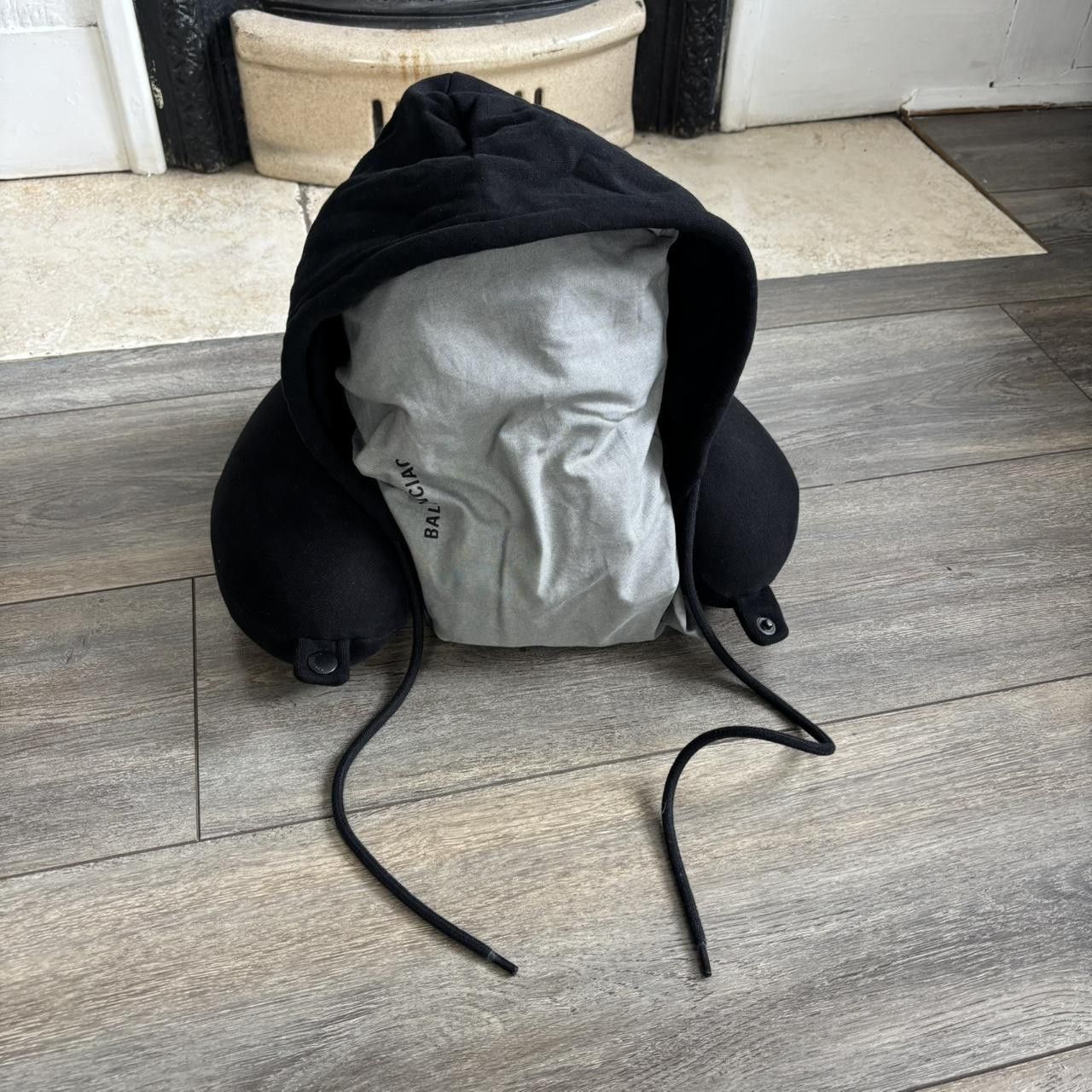 Balenciaga Balenciaga Soccer Hood Scarf | Grailed