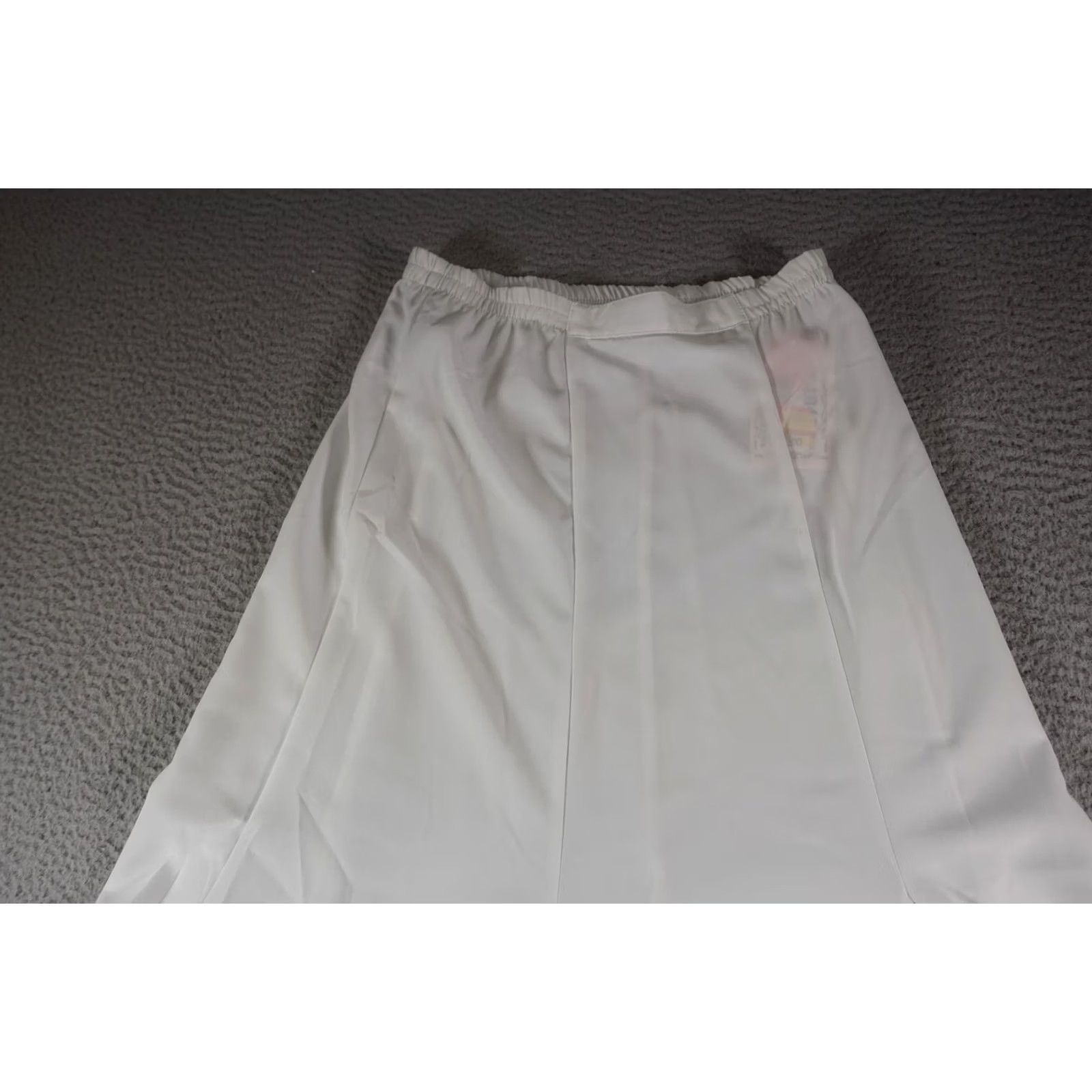 DANCER VINTAGE Western Skirt Womens XS White Sequin Lace Cowgirl Rodeo 90s Rugged, Formal, Wedding Ladies XS White Sequin Lace Cowgirl Rodeo Skirt Size 26" / US 2 / IT 38 - 2 Thumbnail