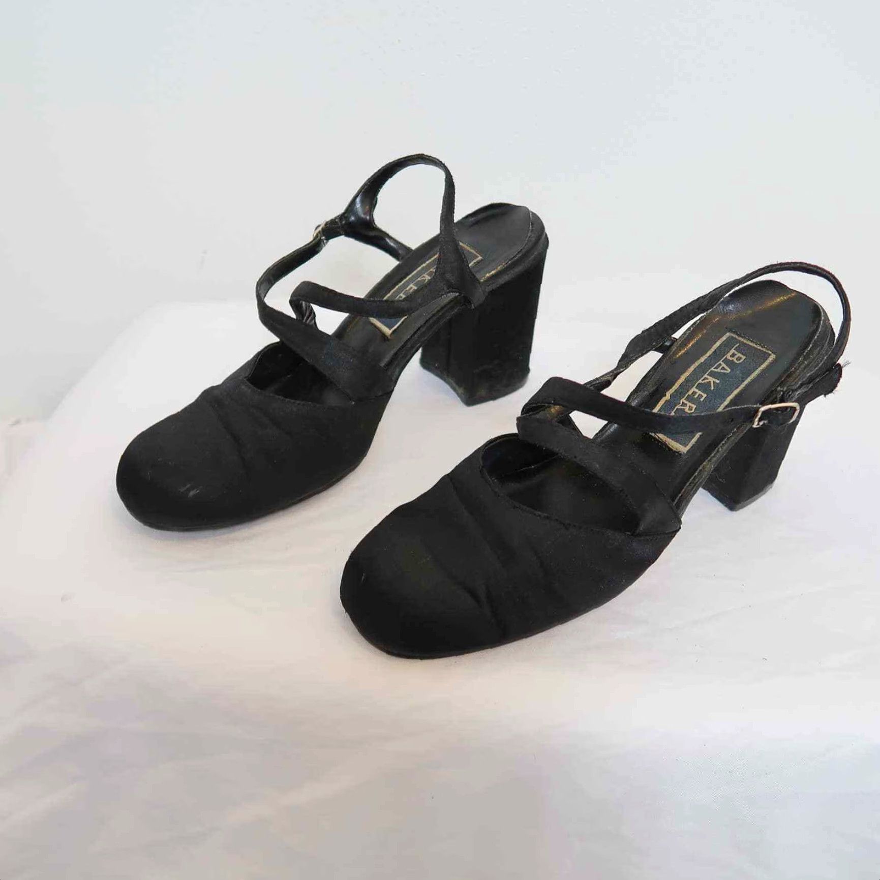 Vintage VINTAGE Bakers chunky satin strappy heels Heels Size 9 Black 1990s Party Mens/Womens Size US 9 / IT 39 - 7 Thumbnail