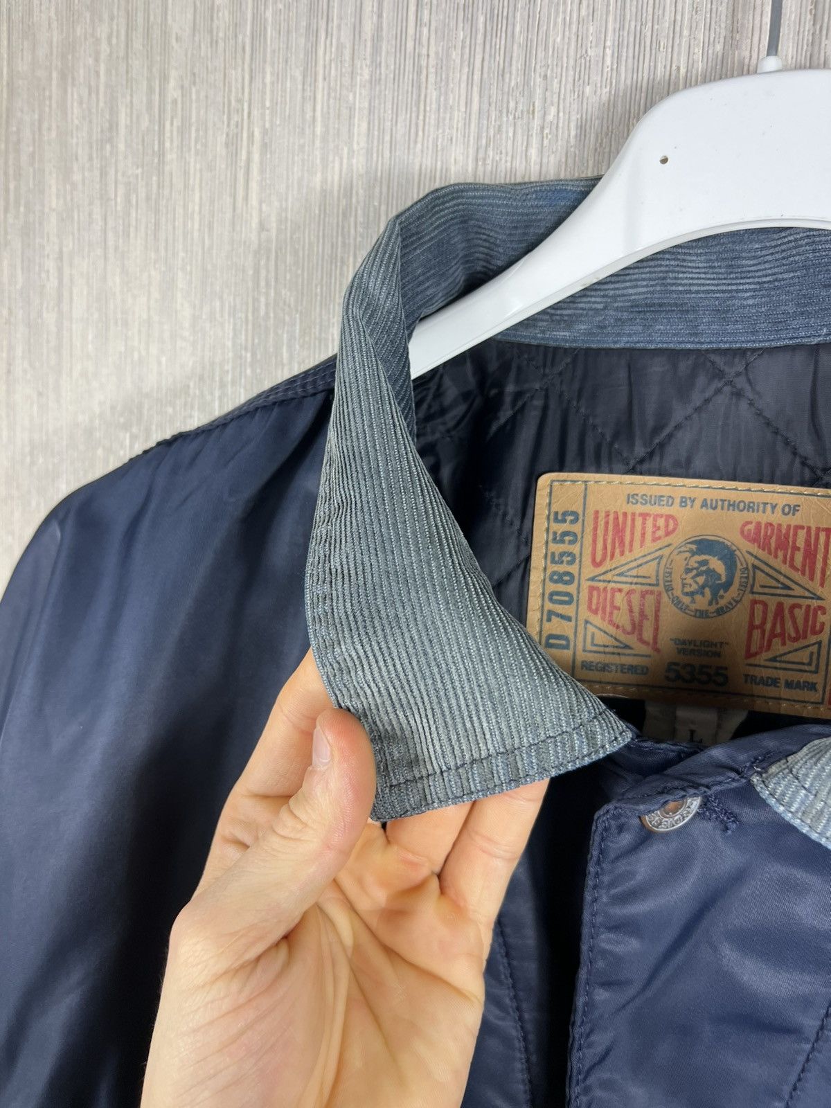 Diesel Vintage 90s Diesel denver navy cropped nylon jacket italy Size US L / EU 52-54 / 3 - 10 Thumbnail