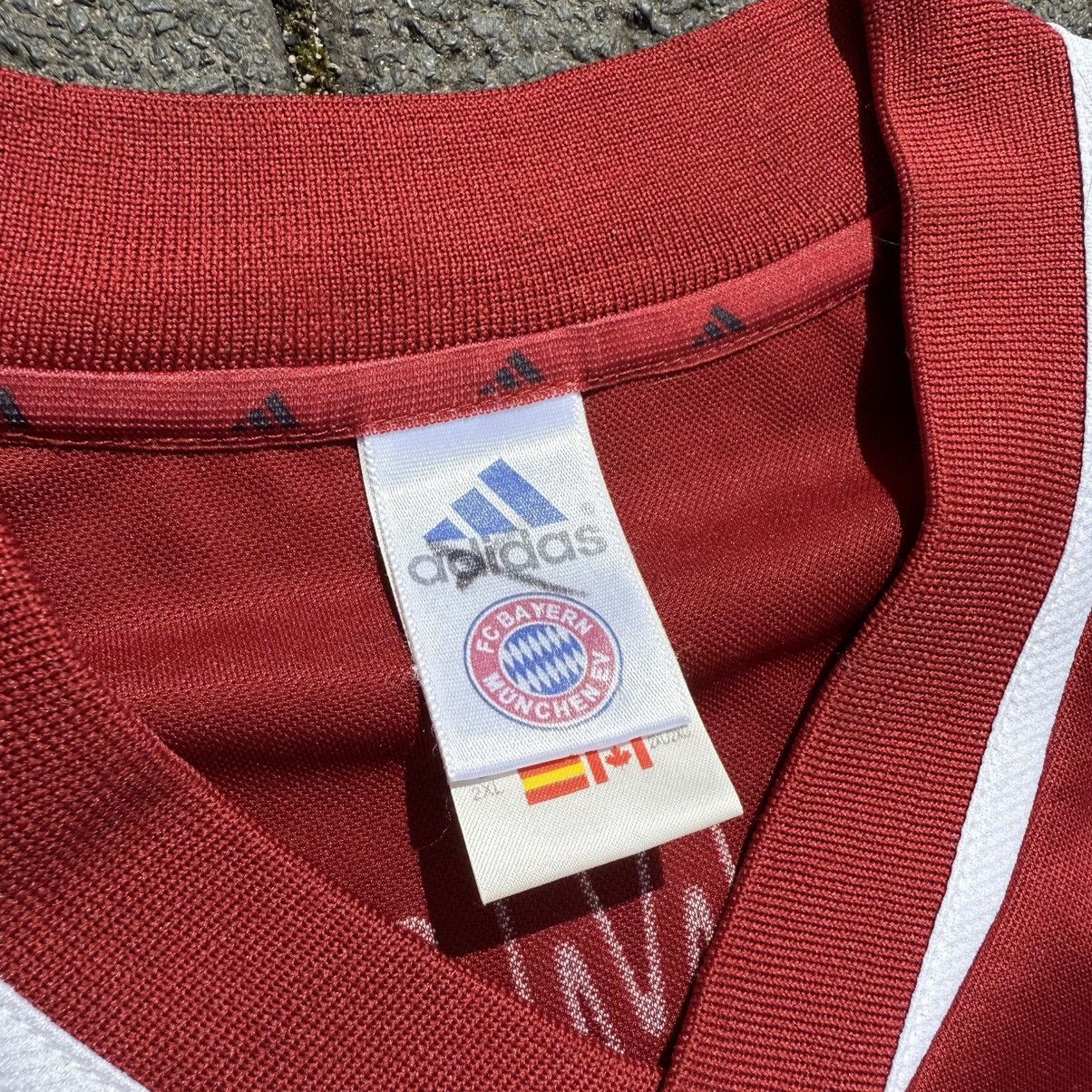 Adidas × Vintage Vintage Jersey Bayern Münich 2001/2002 #19 Jancker RARE VNTG Size US XXL / EU 58 / 5 - 6 Thumbnail