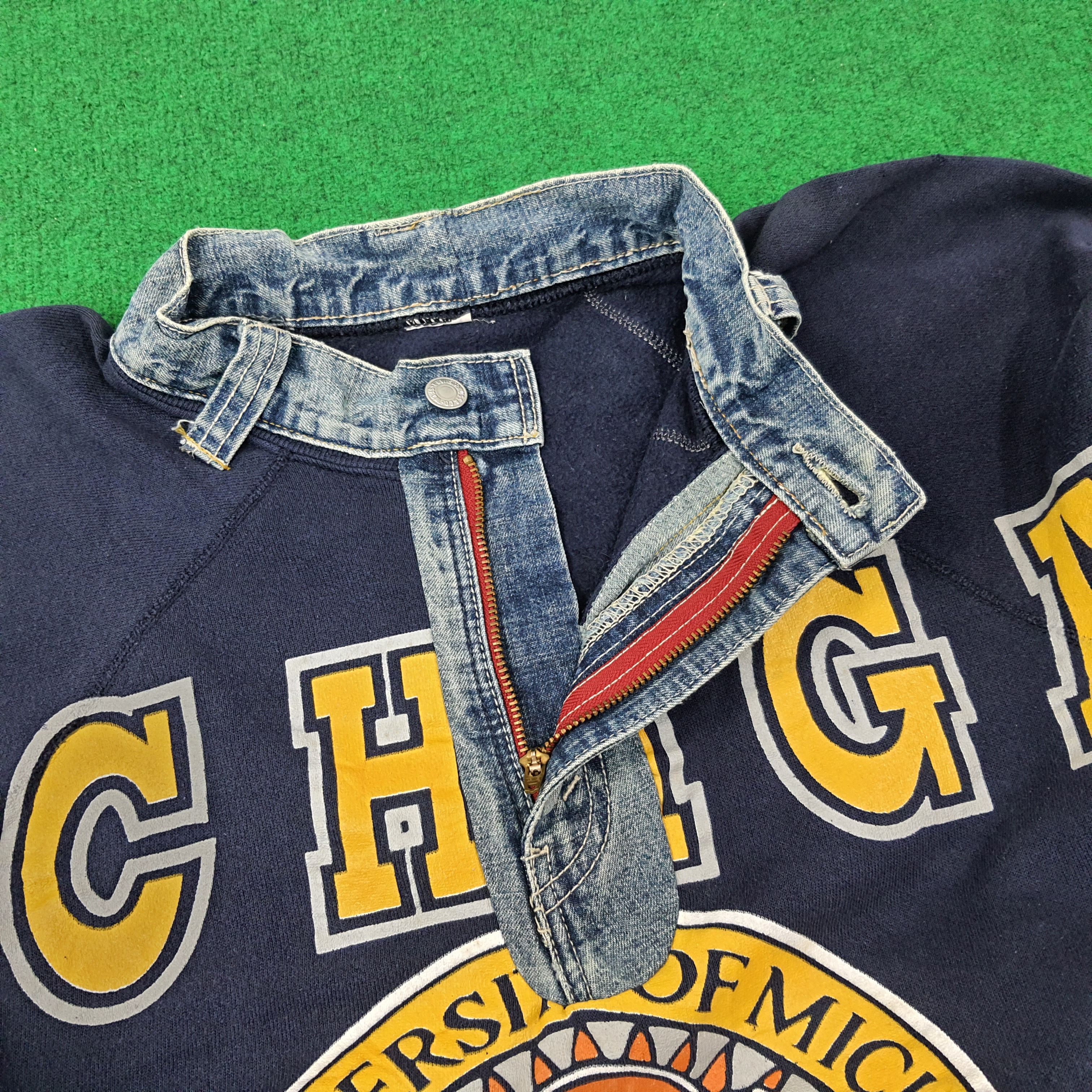 Other Vintage University of Michigan Sweatshirt C245N20 Size US L / EU 52-54 / 3 - 4 Thumbnail