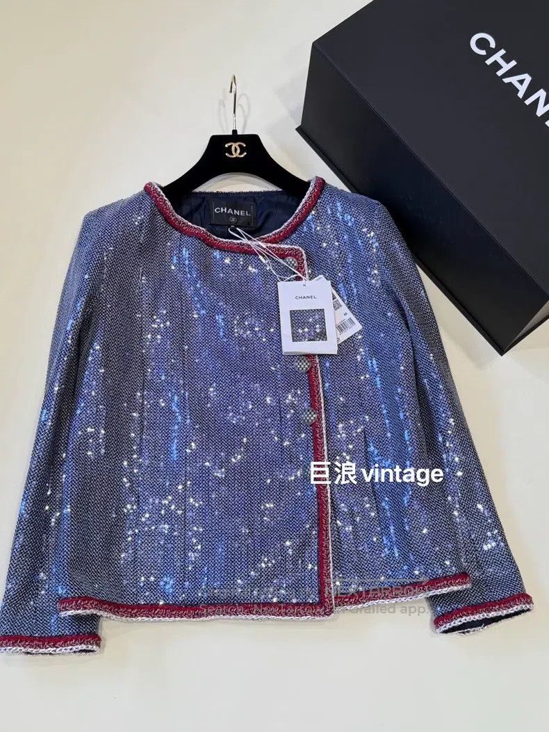 Chanel Chanel 20-year-old silver sequin glitter jacket Size S / US 4 / IT 40 - 1 Thumbnail