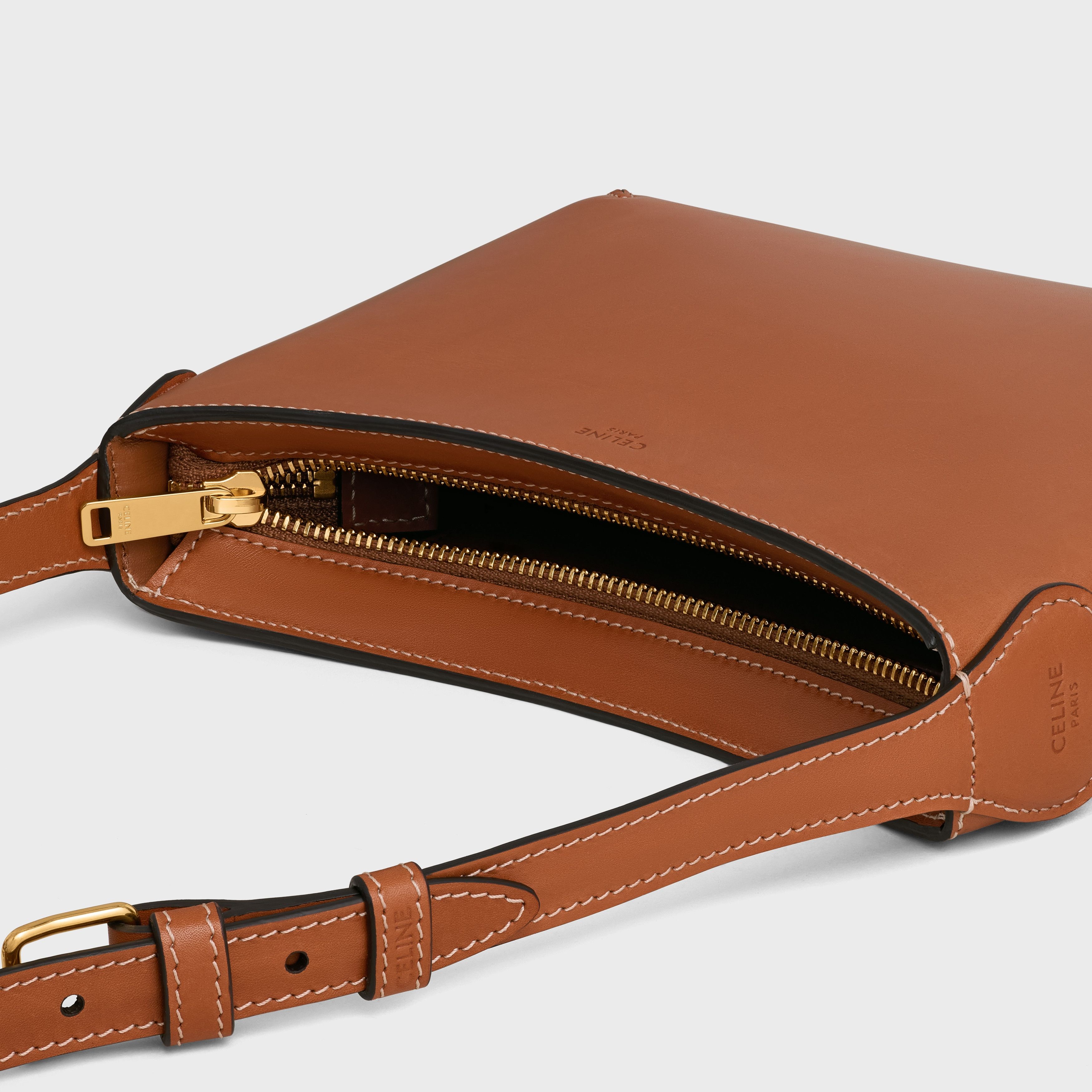 Celine o1bcso1str0925 119873BFN Size: OS / Shoulder Bag in Tan Size ONE SIZE - 4 Thumbnail