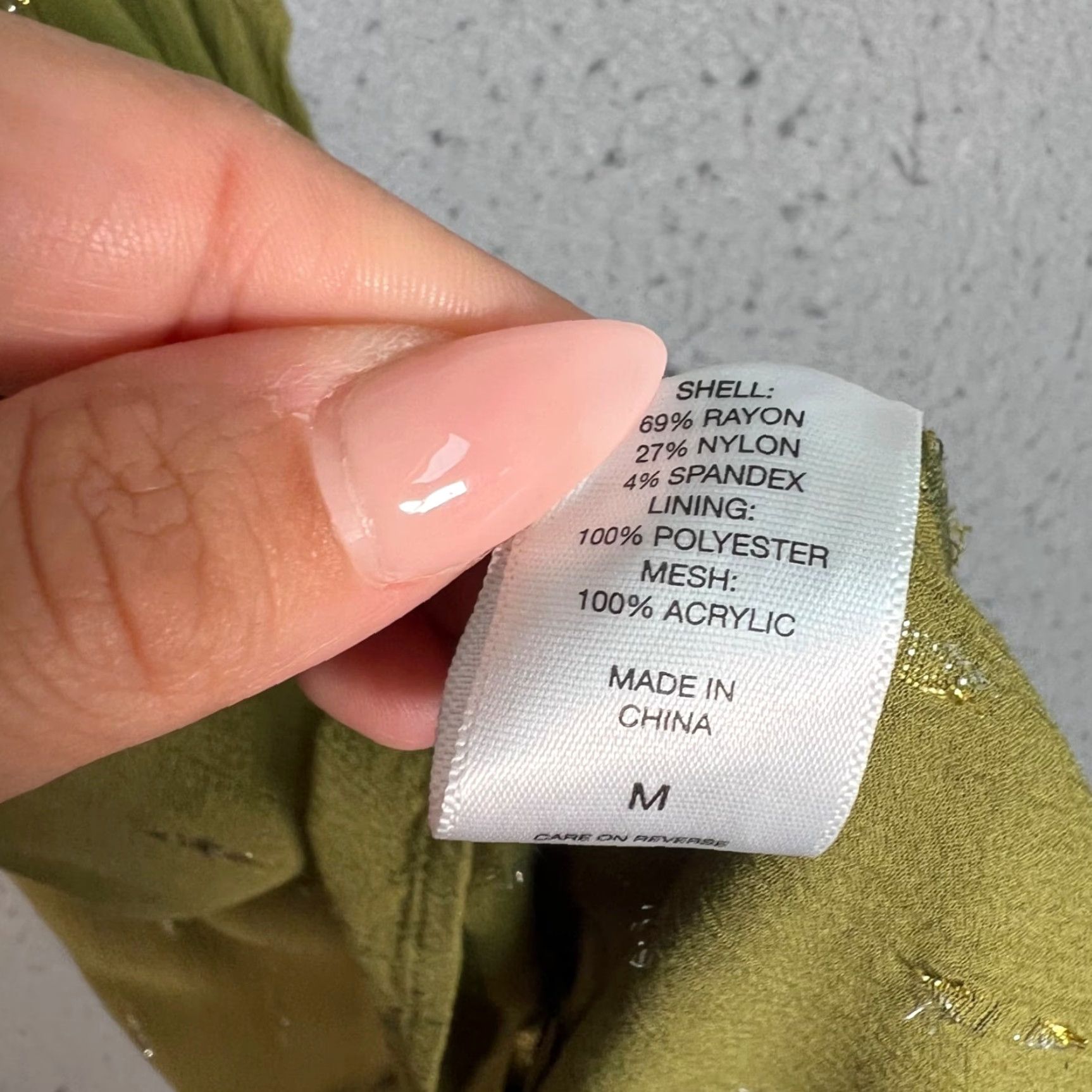 Vintage VINTAGE Halogen Women's Sleeveless Top Size Small Green Rayon Nylon Blend Summer Casual Size S / US 4 / IT 40 - 4 Thumbnail