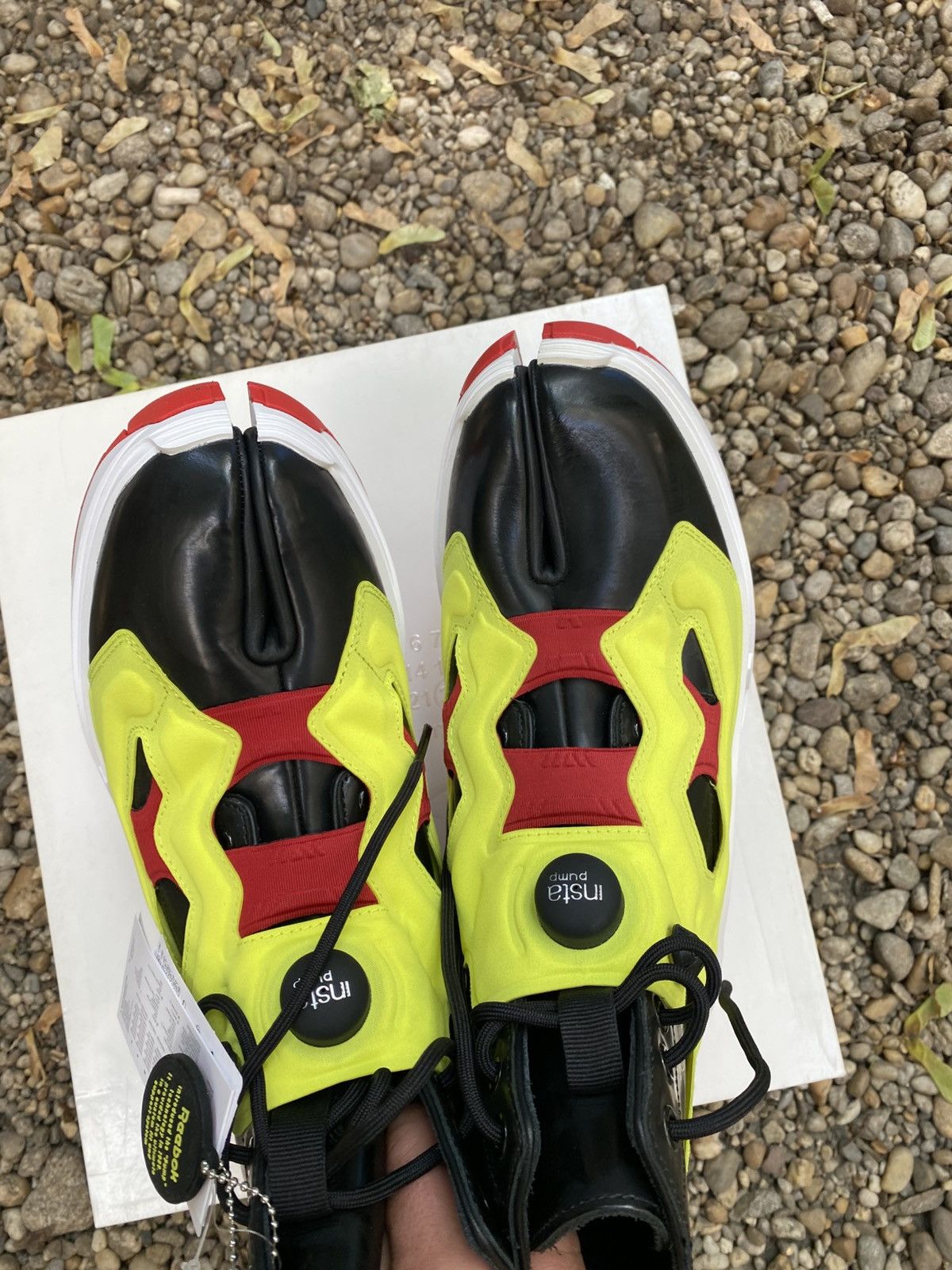 Maison Margiela Maison Margiela x Reebok Tabi Insta Pump Sneakers Size US 10 / EU 43 - 8 Thumbnail