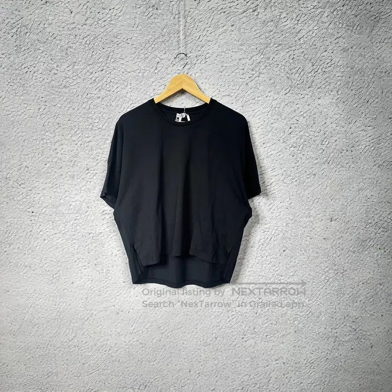 Loewe Loewe Solid Color Batwing Sleeve Short Sleeve T-Shirt - Bl Size XS / US 0-2 / IT 36-38 - 2 Thumbnail