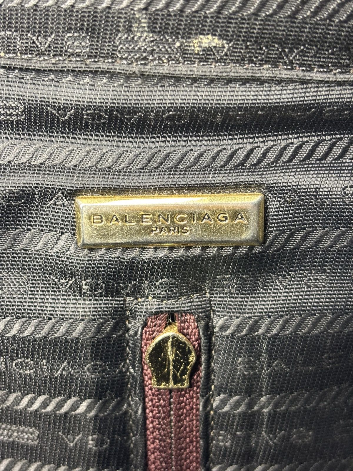Balenciaga (rlly2 worn) Vintage Balenciaga Backpack Maroon Size ONE SIZE - 24 Thumbnail