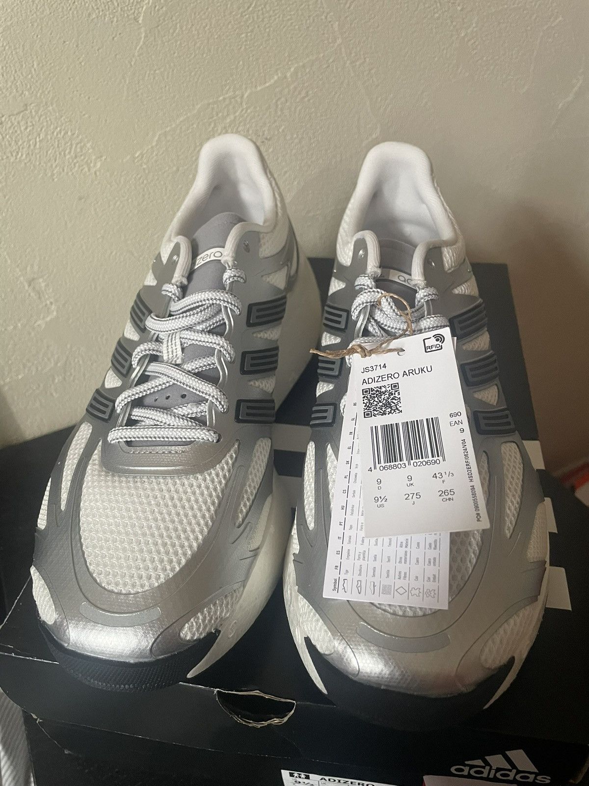 Adidas Adidas Adizero Aruku Size US 9.5 / EU 42-43 - 1 Thumbnail