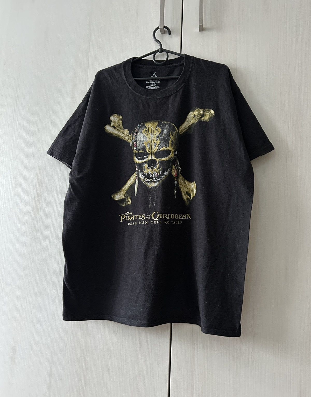 Disney × Vintage Disney Pirates of Caribbean “dead men tell no tales” shirt Size US XL / EU 56 / 4 - 1 Thumbnail