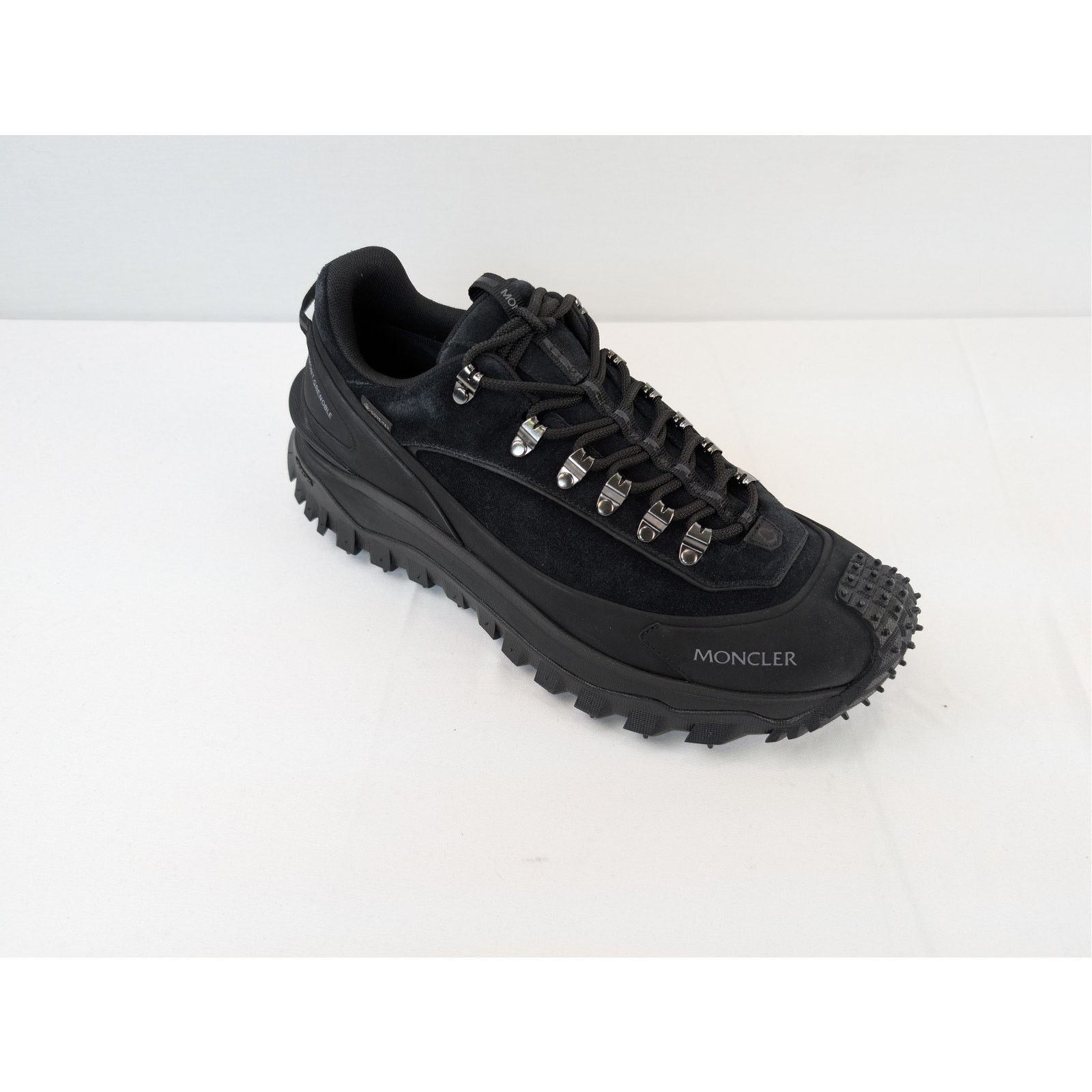 Moncler o1rshd1 Trailgrip Apex low-top sneaker with a Vibram sole Size US 12 / EU 45 - 3 Thumbnail