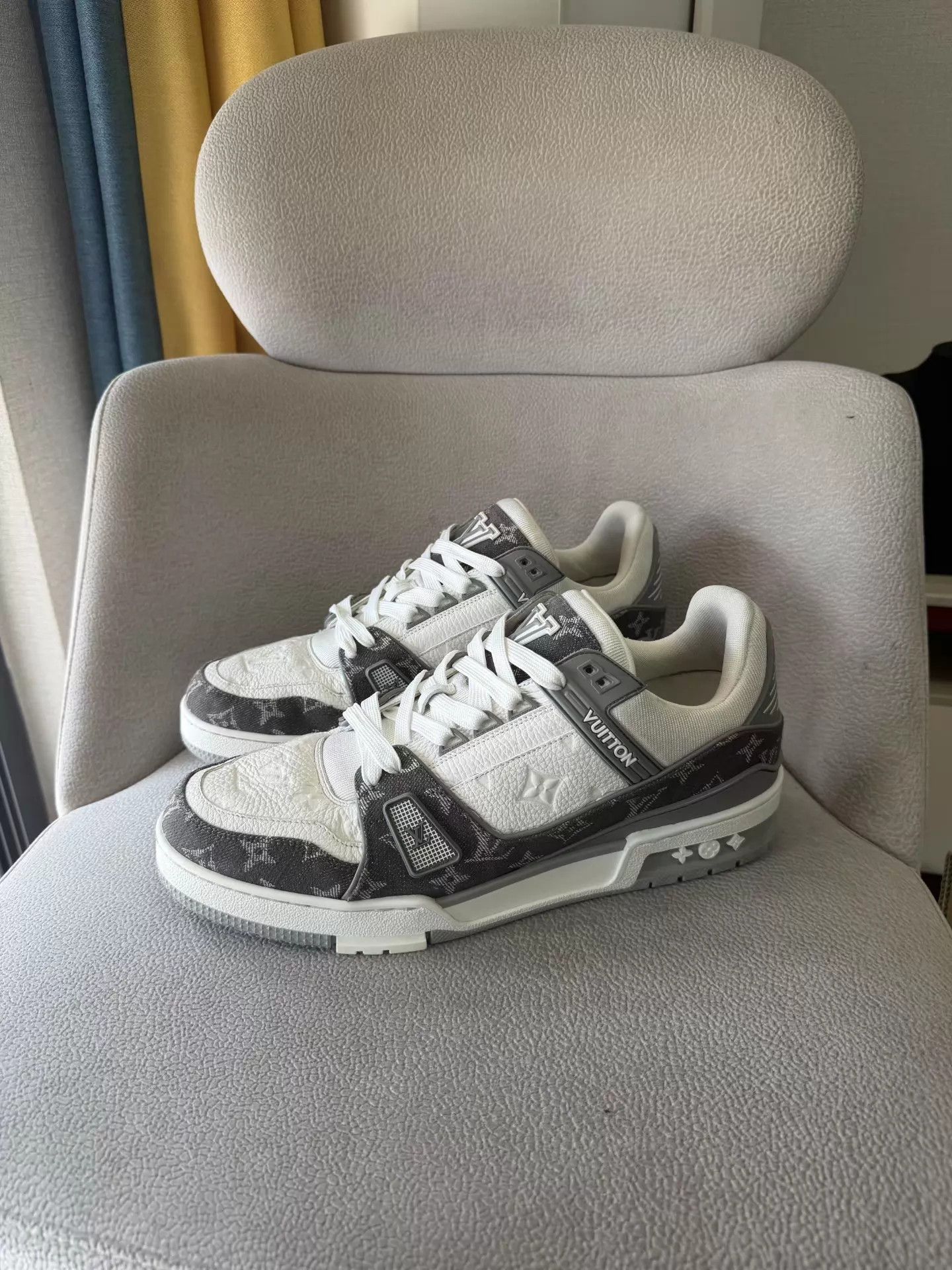 Louis Vuitton Louis Vuitton Gray/White Denim Trainer 98 New 43 Size US 10 / EU 43 - 1 Thumbnail