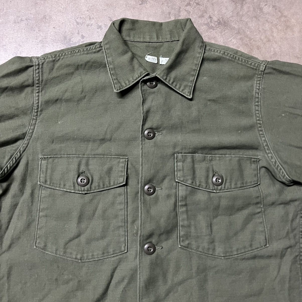 Vintage Vintage 1967 U.S. Military OG-107 Button-Up Sateen Shirt Size US M / EU 48-50 / 2 - 2 Thumbnail