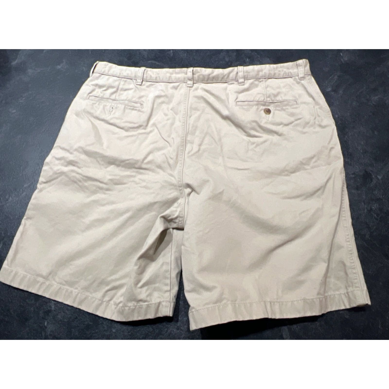 Lands' End VINTAGE Lands' End Chino Shorts Men 42 Traditional Fit Beige Flat Front 6" Inseam 42 Regular Mens Size US 42 / EU 58 - 5 Thumbnail