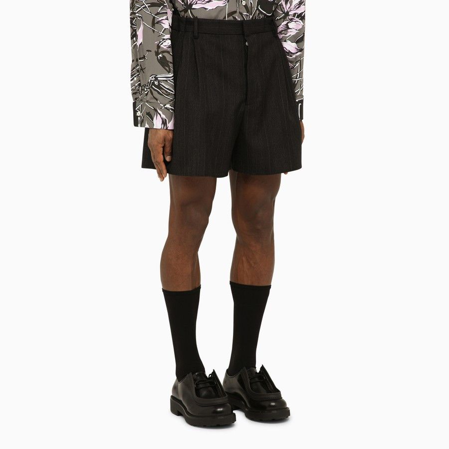 Prada o1d2blof0524 Shorts in Black Size US 32 / EU 48 - 3 Thumbnail