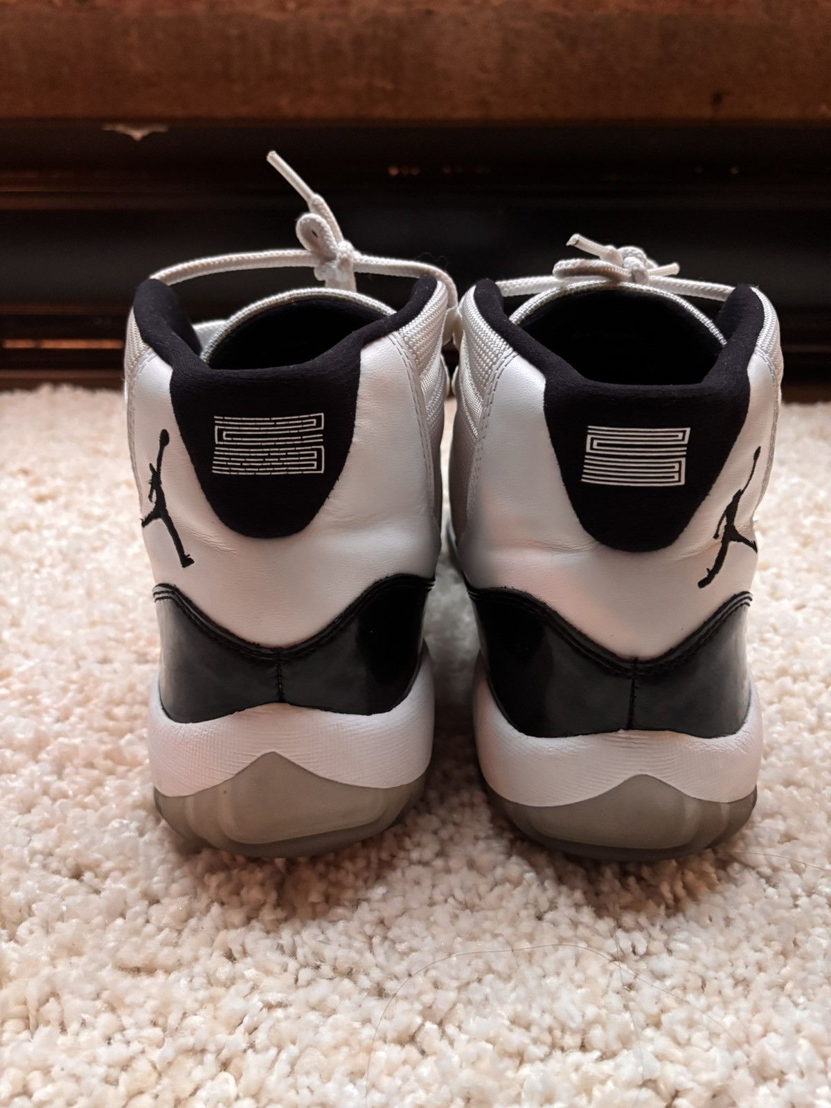 Jordan Brand Air Jordan 11 Retro “Concord” Size US 11 / EU 44 - 5 Thumbnail