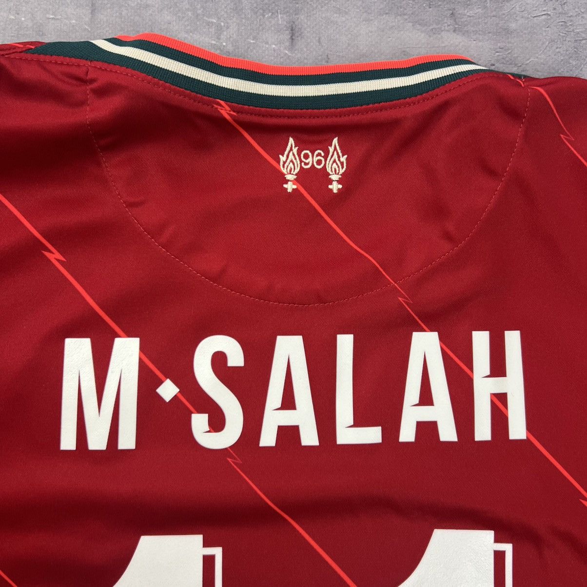 Nike Rare! Salah 11 Nike Liverpool Soccer Jersey Shirt Size US XL / EU 56 / 4 - 19 Thumbnail