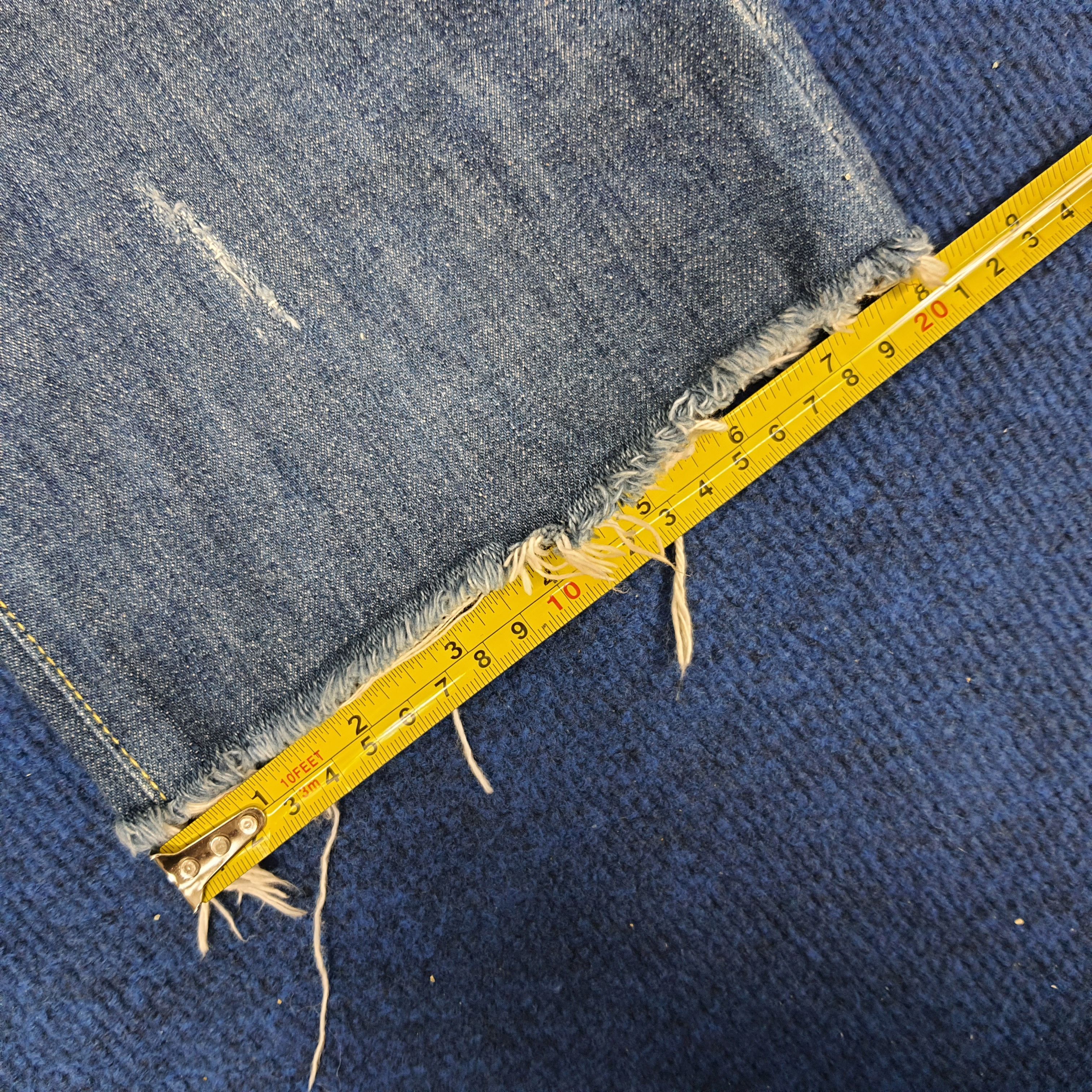 Gucci Vintage GUCCI Italian Brand Distressed Short Jeans Size US 27 - 14 Thumbnail