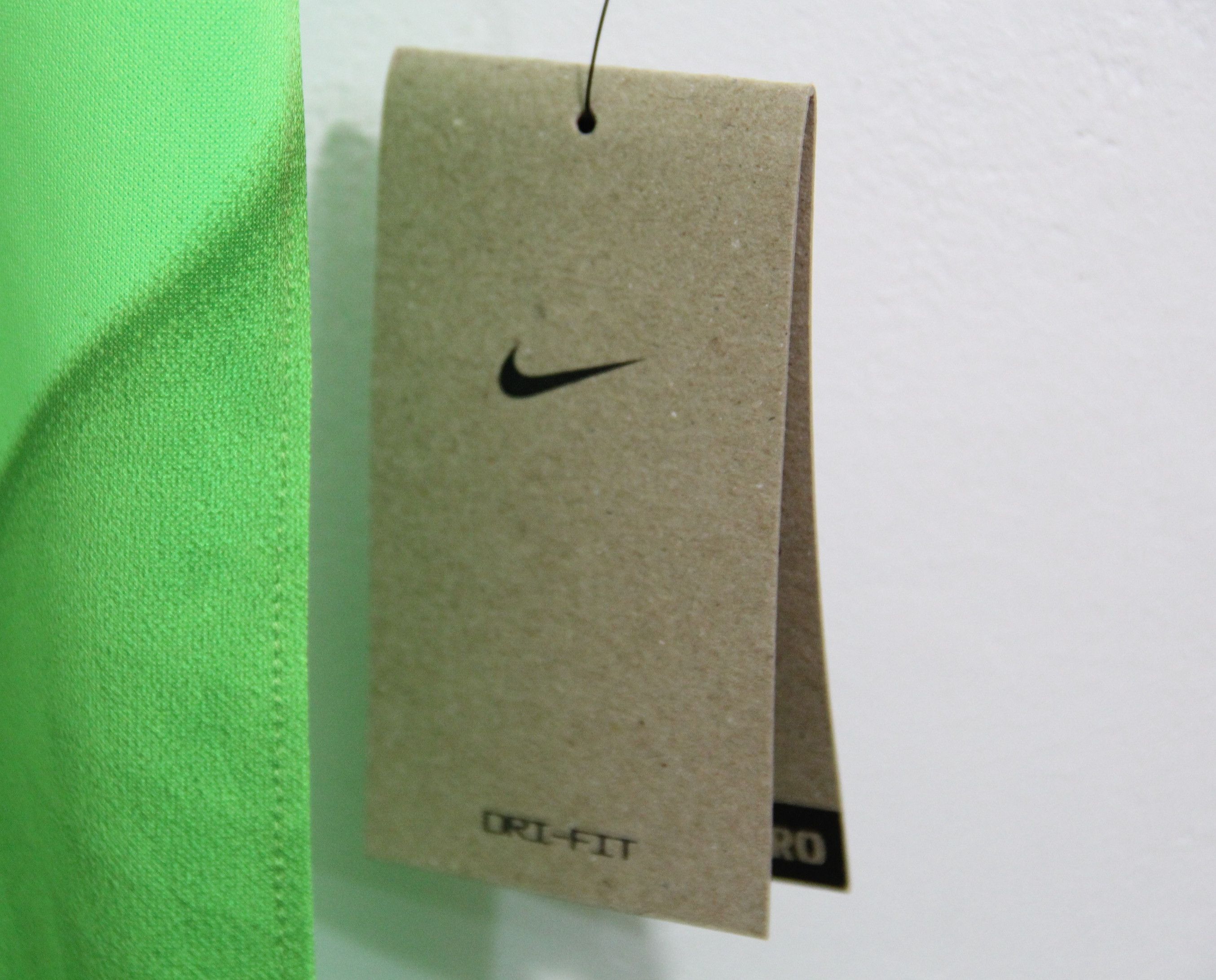 Nike Galatasaray Goalkeeper jersey 2022/23 DM1691-398 SIZE 2XL Size US XXL / EU 58 / 5 - 6 Thumbnail