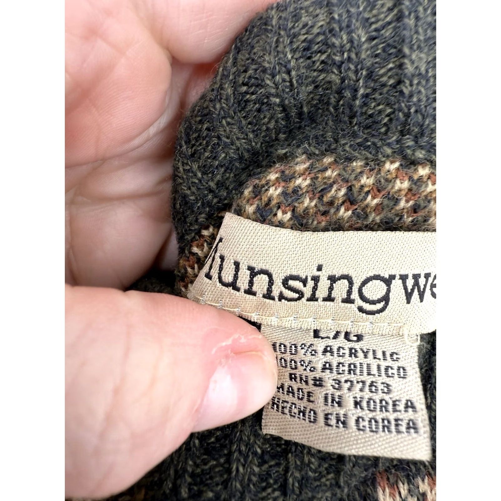 Vintage VINTAGE MunsingWear Men Brown Sweater L Crew Neck Woolless Geometric Waffle-Knit 90s Pullover All Seasons Size US L / EU 52-54 / 3 - 3 Thumbnail