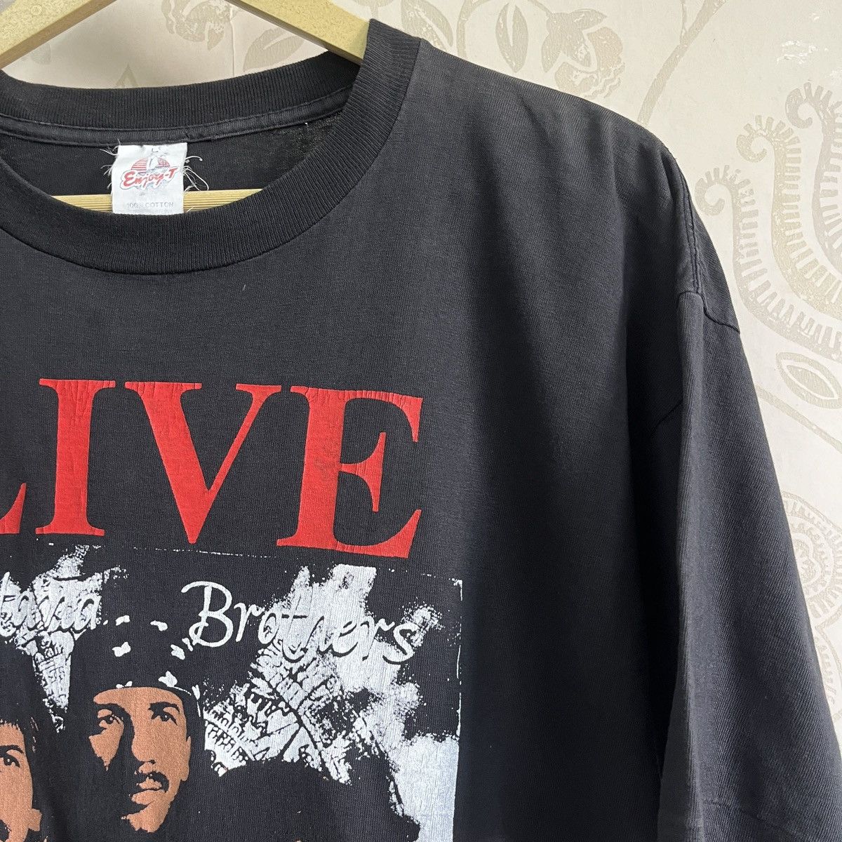 Band Tees × Vintage Rock Santana Brothers In Concert Tour 95 TShirt Size US L / EU 52-54 / 3 - 6 Thumbnail