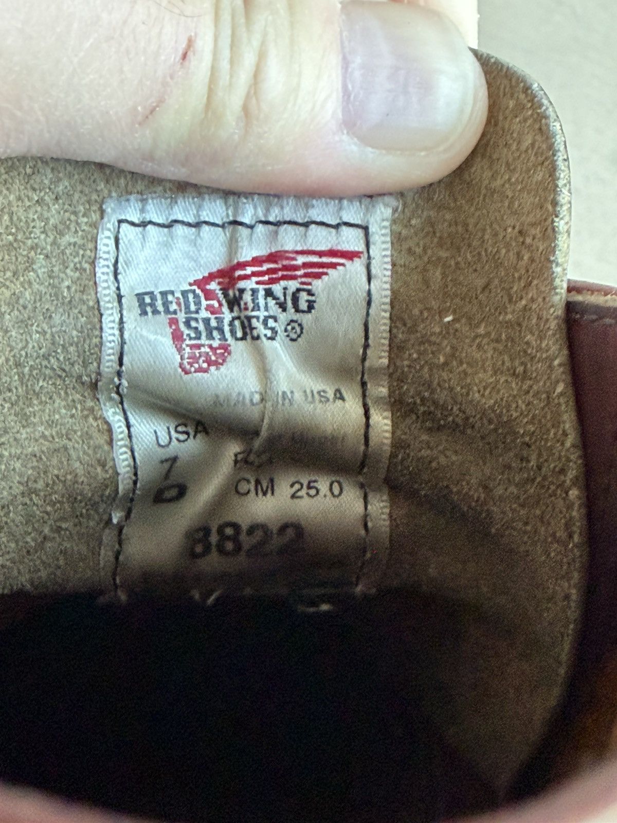 Red Wing Red Wing 8822 Classic Round Toe 6” Boots - Oro Legacy 7D Size US 7 / EU 40 - 9 Thumbnail