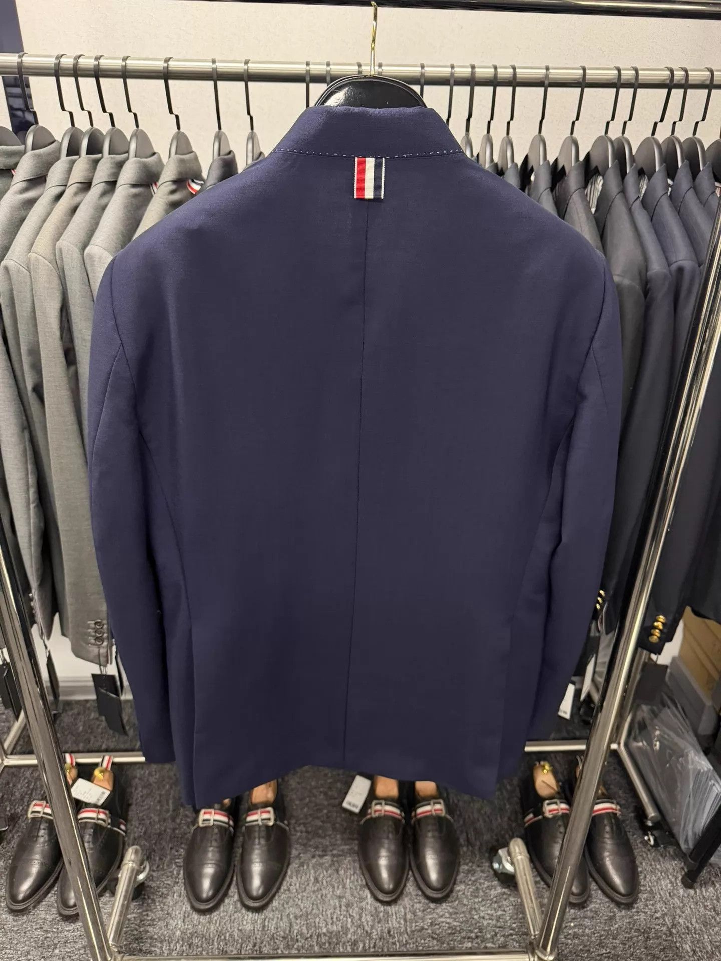 Thom Browne Thom Browne Men's Navy Gold Button Suit Size4 Rare Size US XL / EU 56 / 4 - 2 Thumbnail