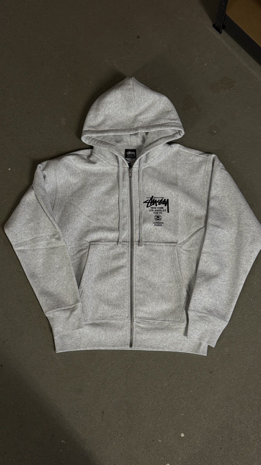 Stussy Stussy World Tour Hoodie Ash Heather Size US S / EU 44-46 / 1 - 1 Thumbnail