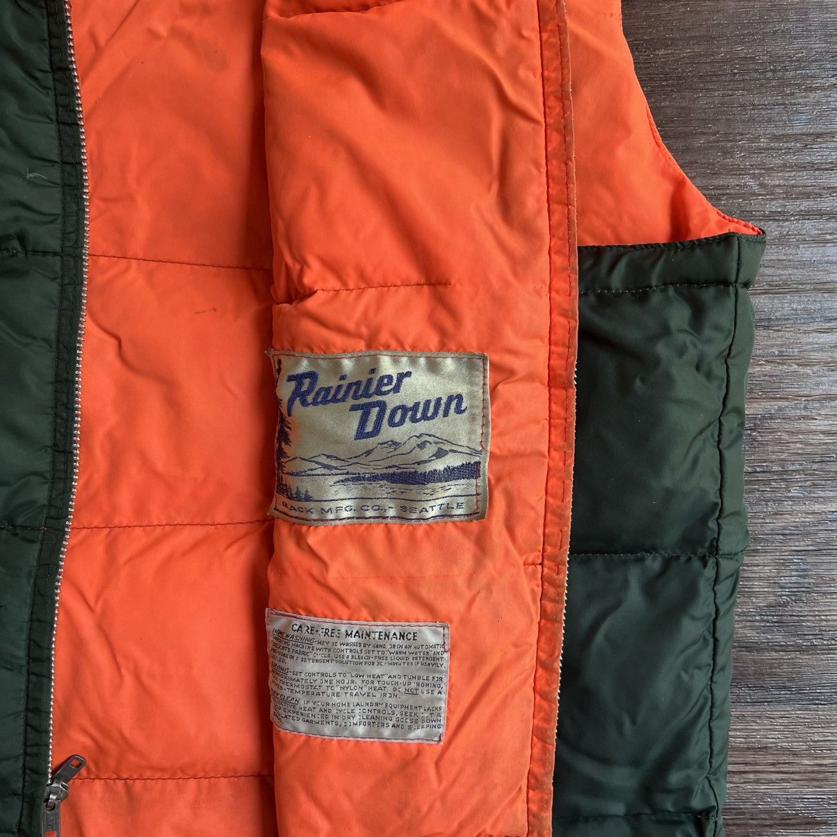 Other 1960s/70s Rainier down Vest With reversals Orange inner M/L Size US M / EU 48-50 / 2 - 12 Thumbnail