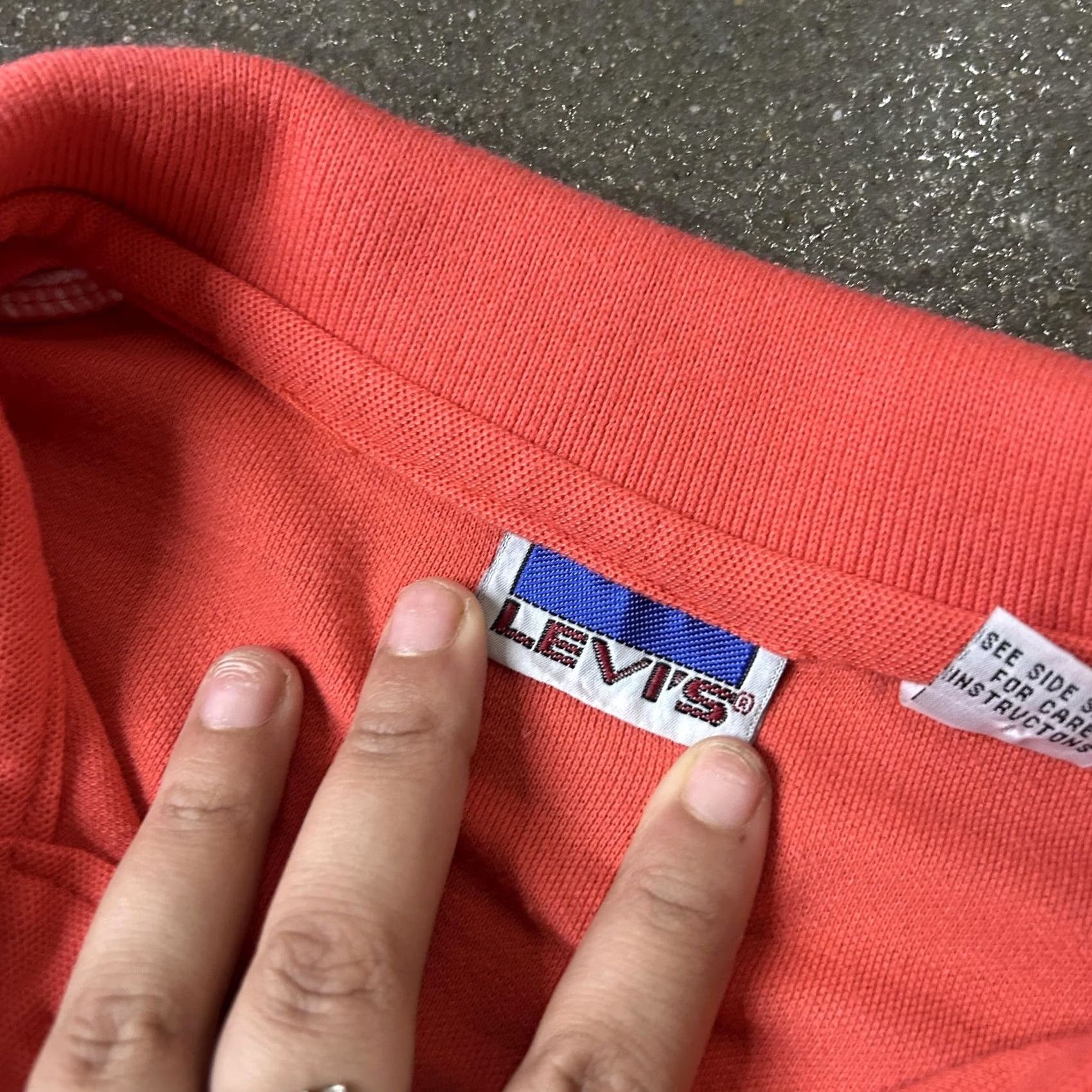 Levi's VINTAGE Levi's Polo Shirt Mens Large Red Pique Knit Short Sleeve Made Taiwan 90s Embroidered Logo Shirt Mens L Red 1990s Size US L / EU 52-54 / 3 - 3 Thumbnail