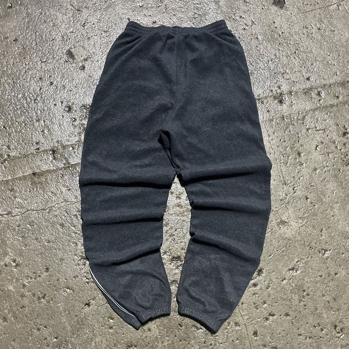 Nike × Nike ACG × Vintage Crazy Vintage Y2K Nike Fleece Track Pants Baggy Essential Size US 30 / EU 46 - 2 Thumbnail