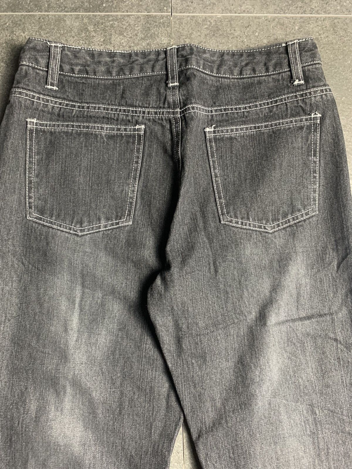 Japanese Brand 2000s Japanese Brand Frayed-seam Super Flared Jeans Size US 28 / EU 44 - 12 Thumbnail