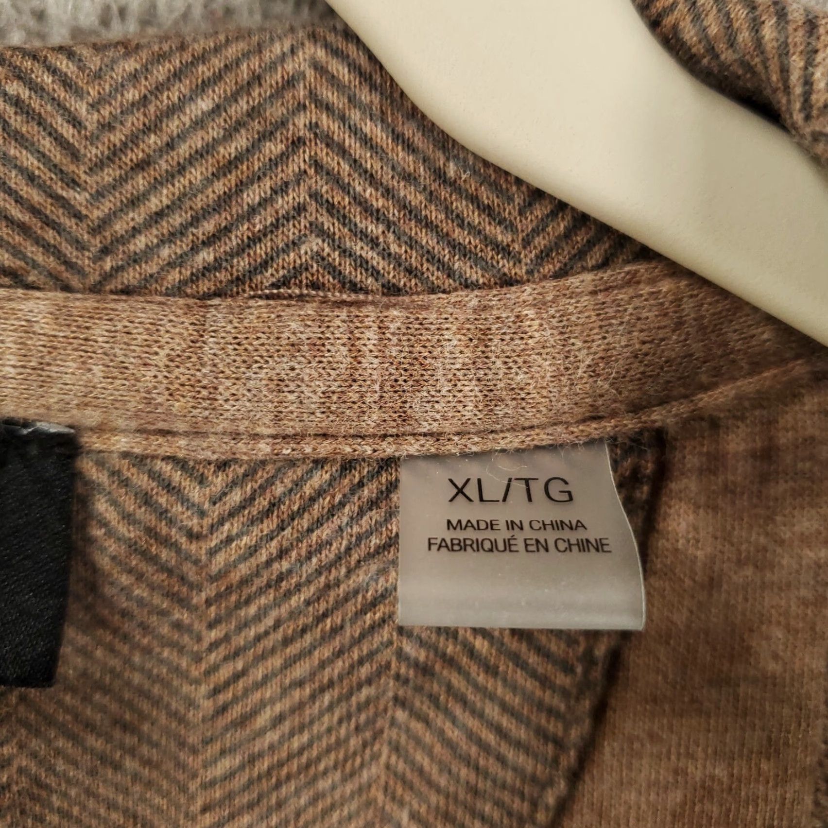 Vintage Tahari Mens XL Pullover Sweater 1/4 Zip Herringbone Brown Gray Classic Casual Shirt? Size US XL / EU 56 / 4 - 5 Thumbnail