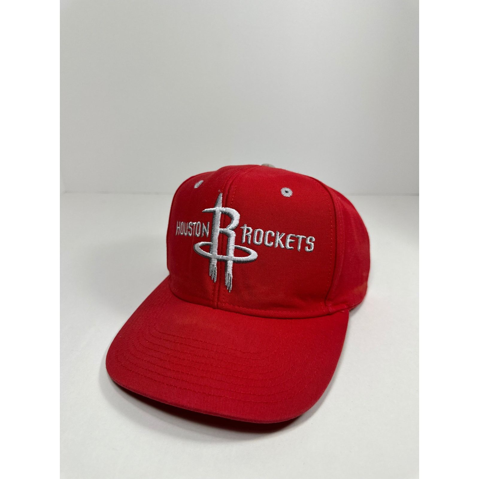 NBA × Vintage Vintage Houston Rockets Snapback Hat NBA 90s Red Embroidered Size ONE SIZE - 2 Thumbnail