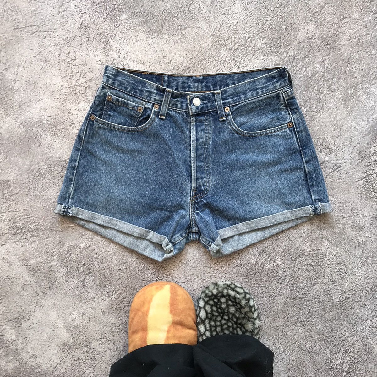 Vintage Vintage 90s Levis Distressed Shorts Sun Faded Grunge Slim 30 Size 30" / US 8 / IT 44 - 2 Thumbnail