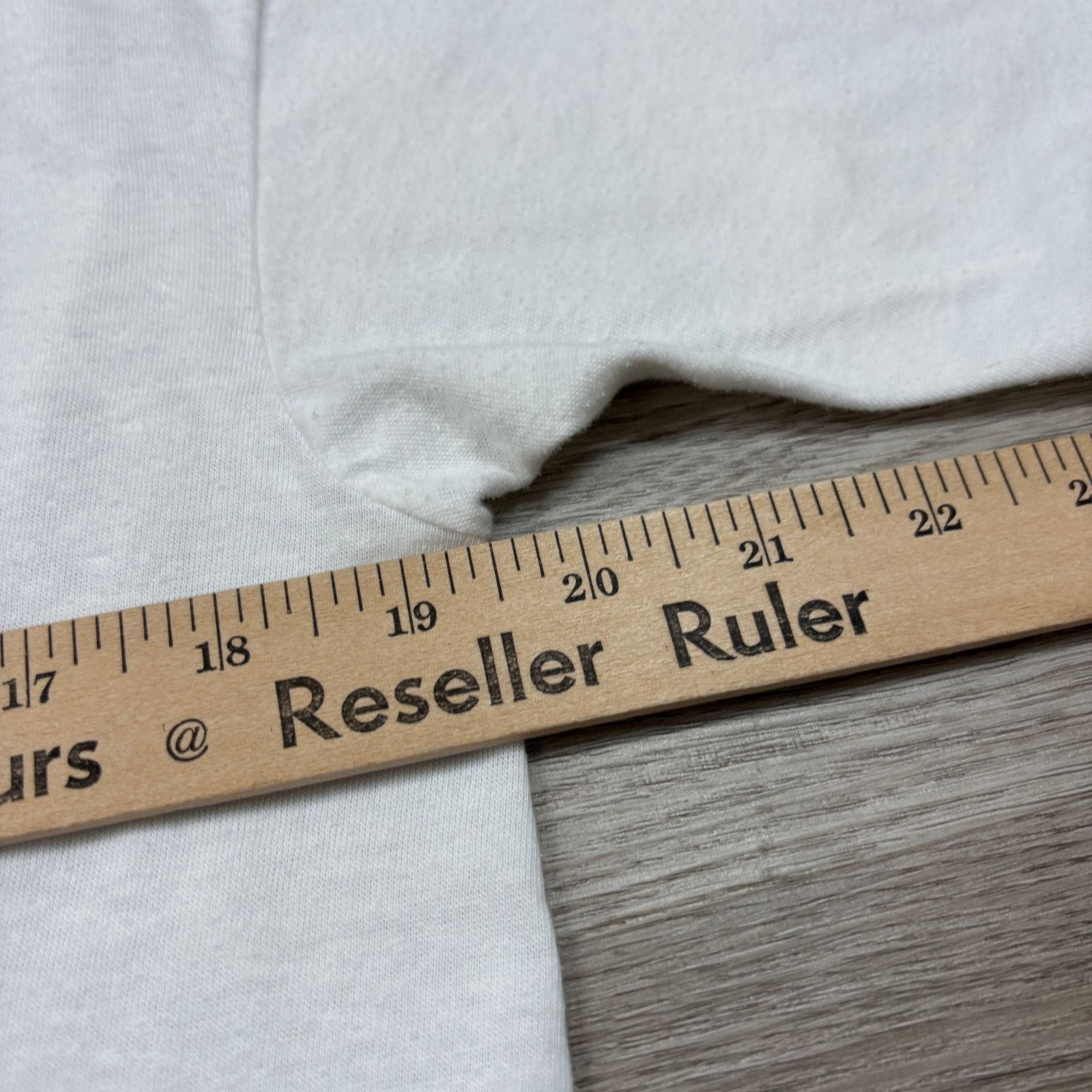 Vintage Vintage 1990 Hershey Chocolate Reeses Kiss T Shirt XL Size US XL / EU 56 / 4 - 5 Thumbnail