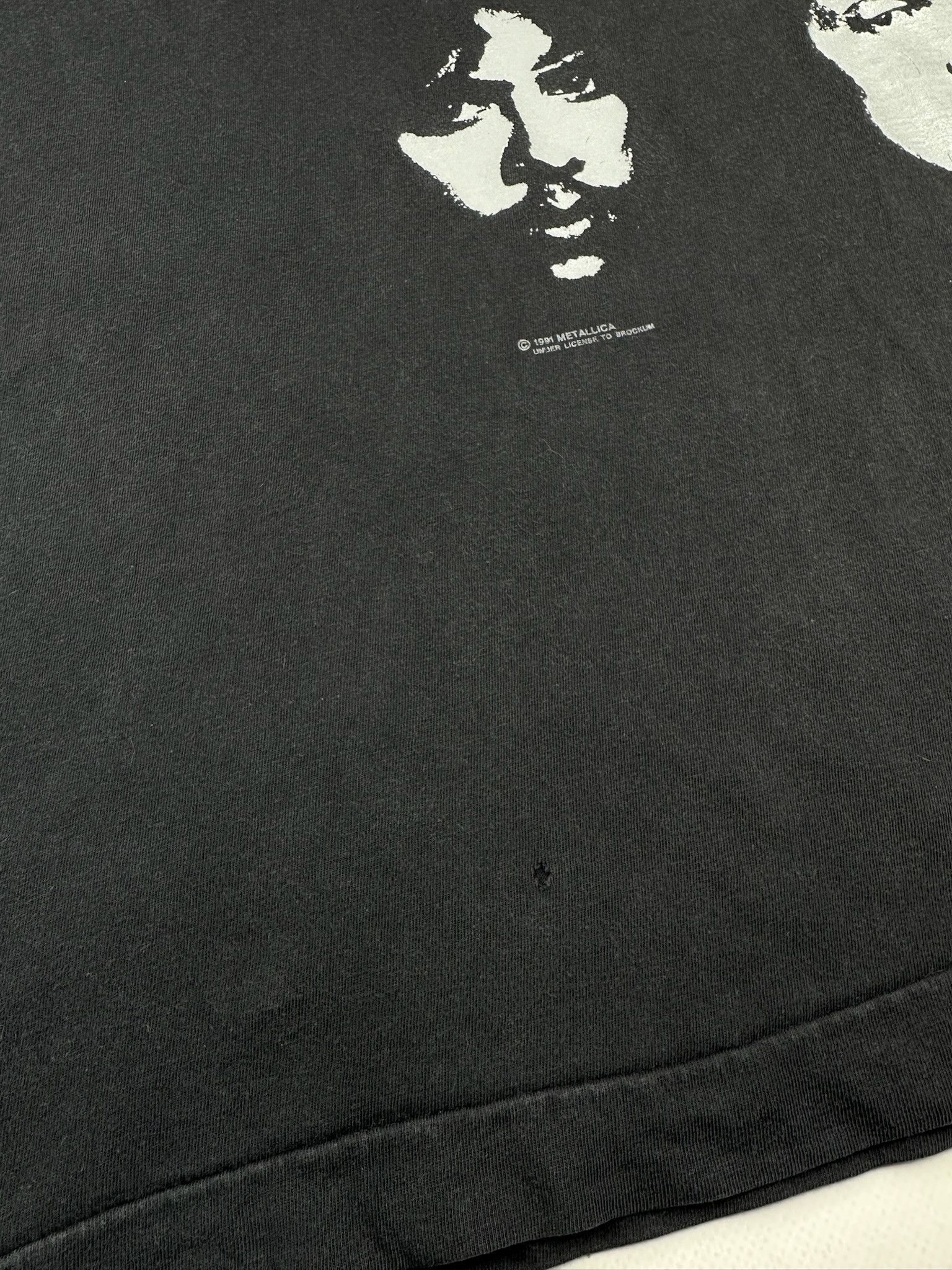 Band Tees Vintage Metallica Black Album Tee Size US L / EU 52-54 / 3 - 8 Thumbnail