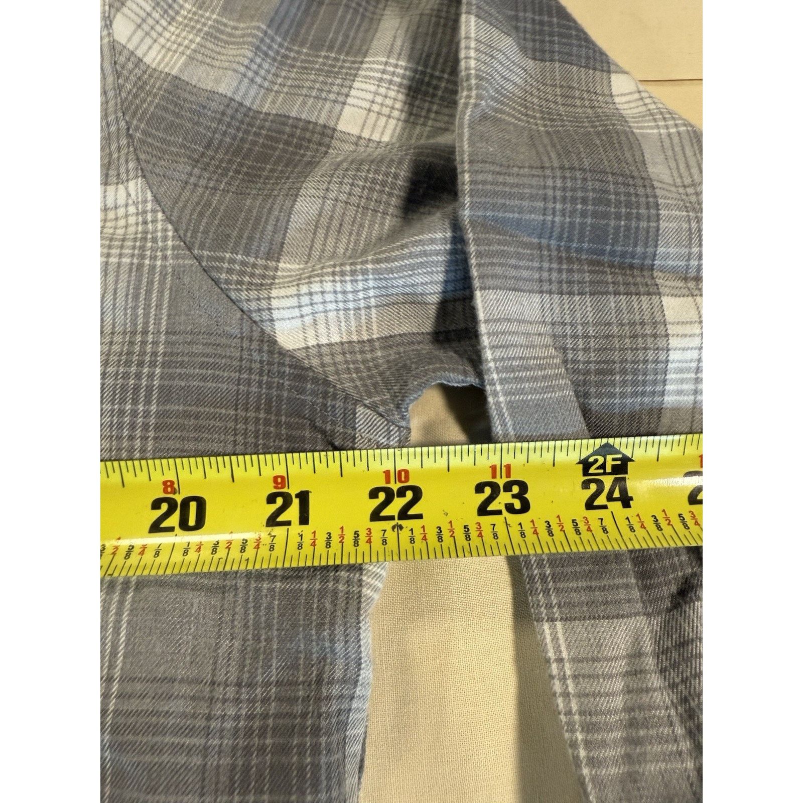 TravisMathew Travis Mathew Mens L Grey Plaid Lightweight Long Sleeve Size US L / EU 52-54 / 3 - 7 Thumbnail