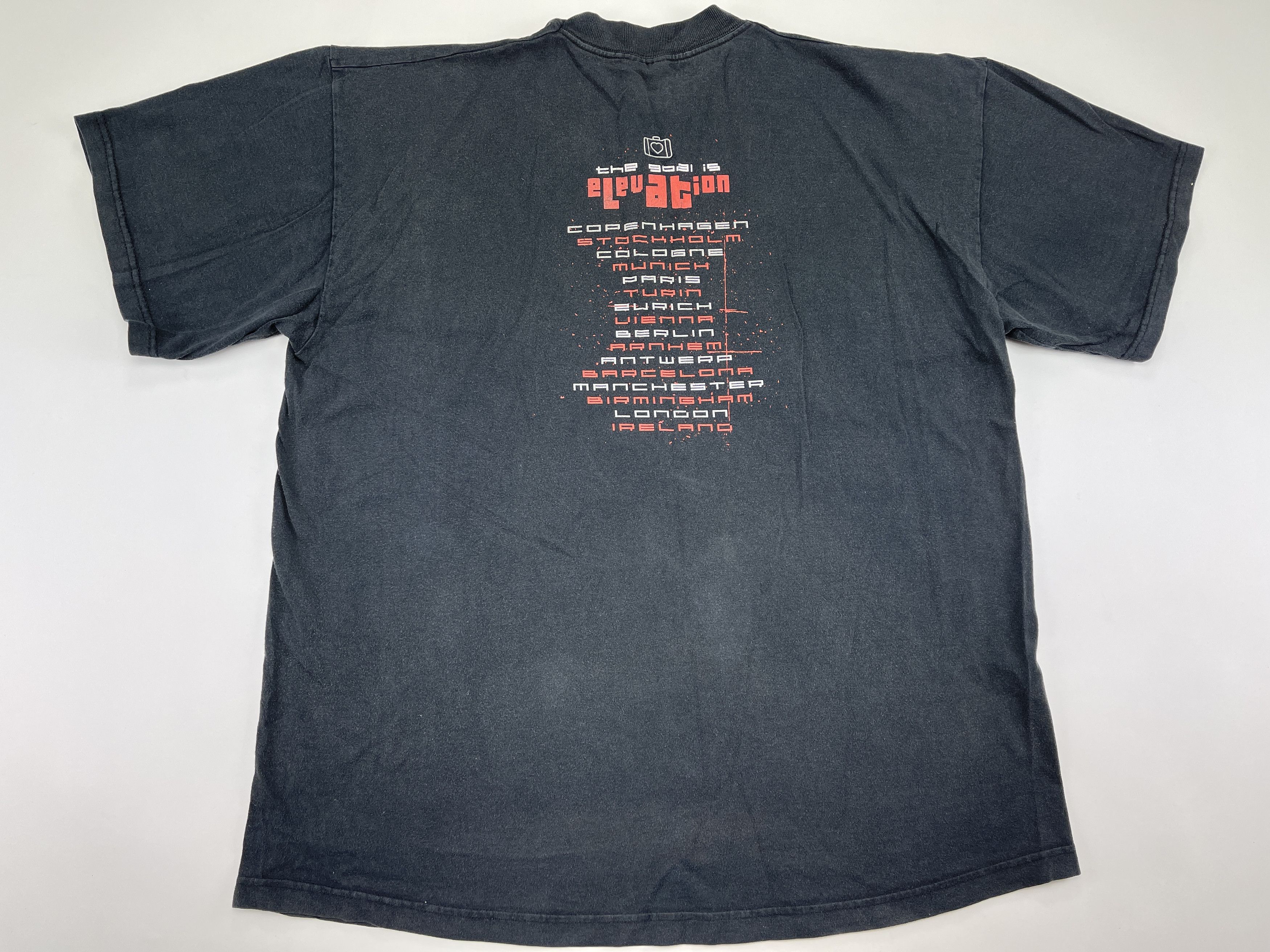Band Tees Vintage U2 The Goal Is Elevation t-shirt, 2001, 90s Rock XL Size US XL / EU 56 / 4 - 2 Thumbnail