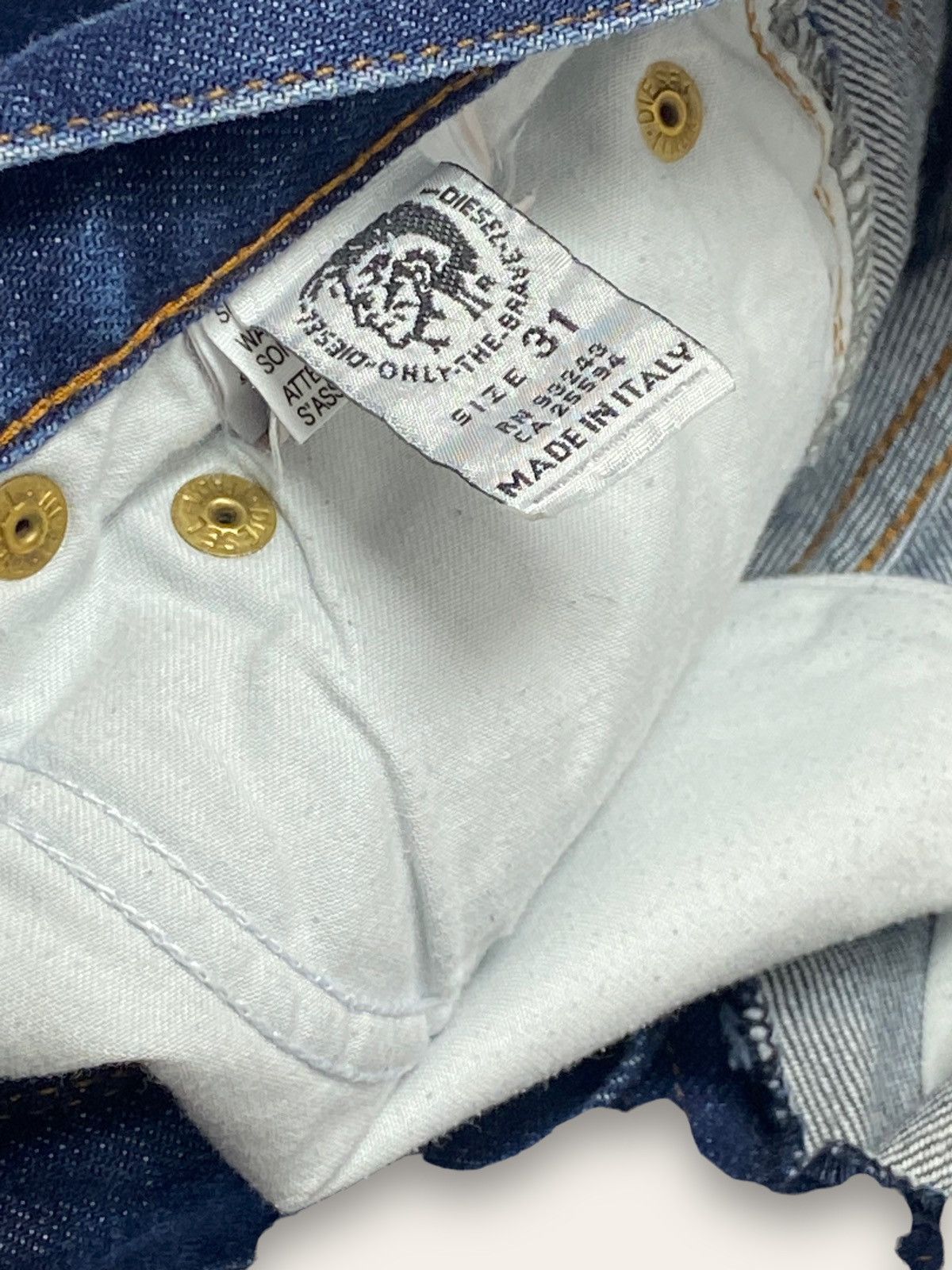 Diesel Vintage DIESEL Deep Blue Jeans Made In Italy Size US 31 - 7 Thumbnail