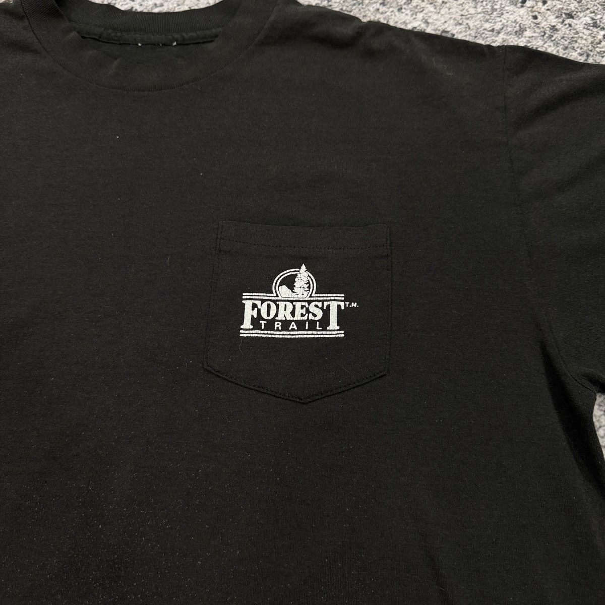Vintage 80s Faded Paper Thin Single Stitch Longbow Hunting Tee Size US L / EU 52-54 / 3 - 5 Thumbnail