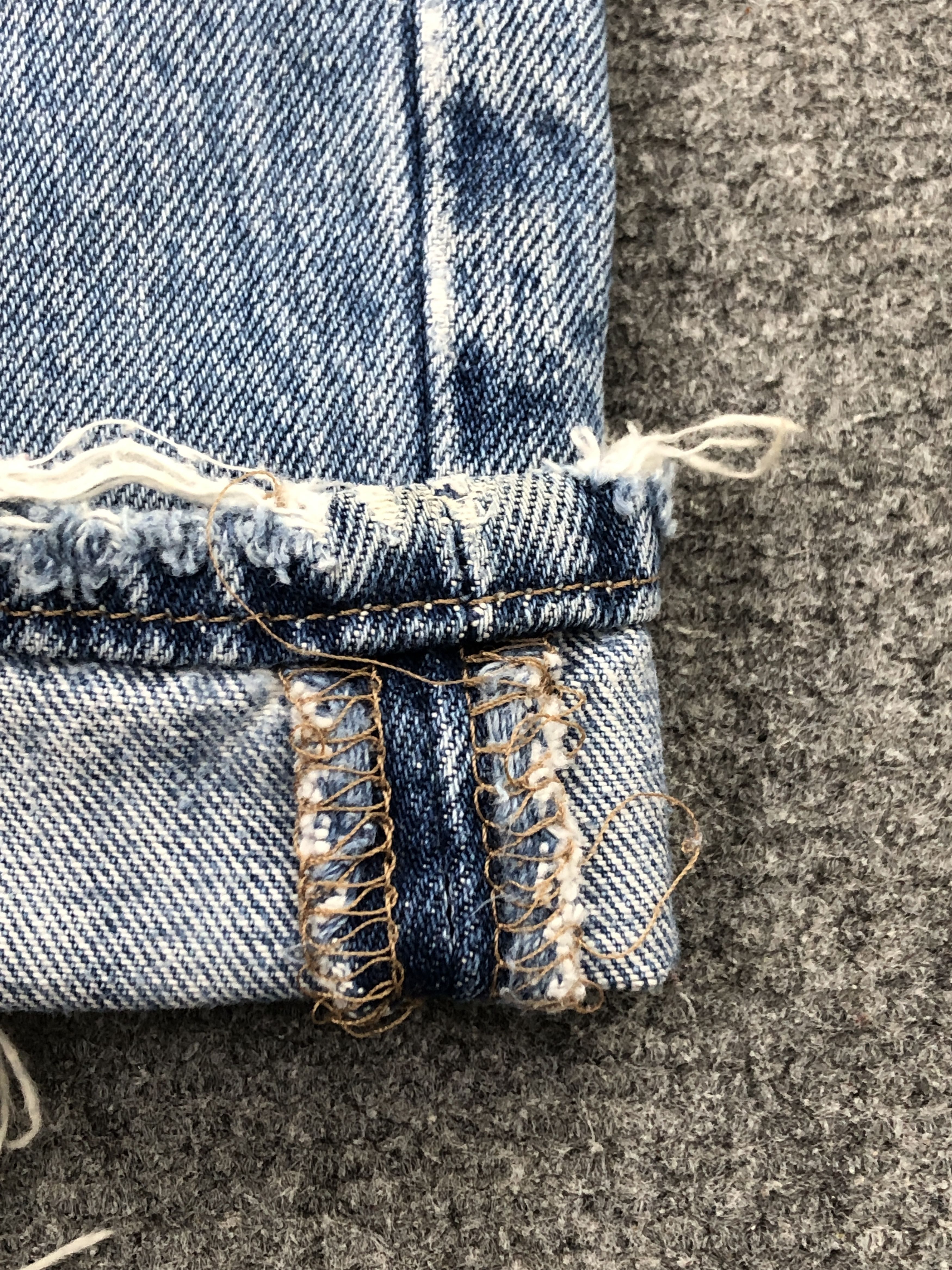 Levi's × Vintage Vintage 90s Levis 501 Light Blue Washed Jeans Size US 28 / EU 44 - 3 Thumbnail