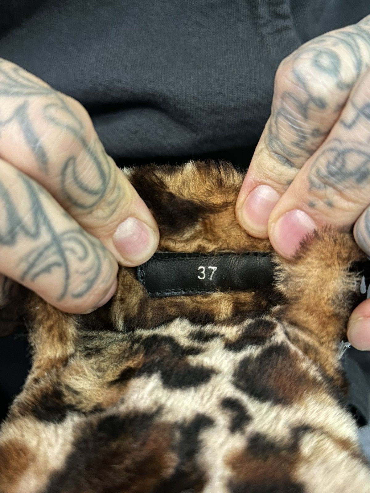 Chrome Hearts CHROME HEARTS CHEETAH FUR PATCH SLIDES Size US 7.5 / IT 37.5 - 5 Thumbnail